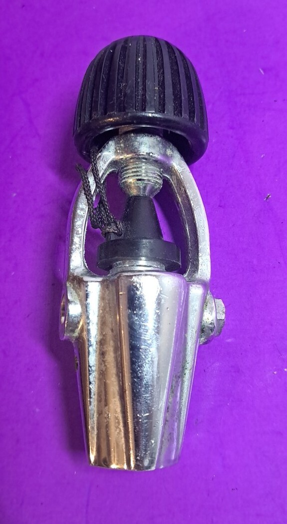 Aqua Lung Aquarius First Stage Regulator Yoke