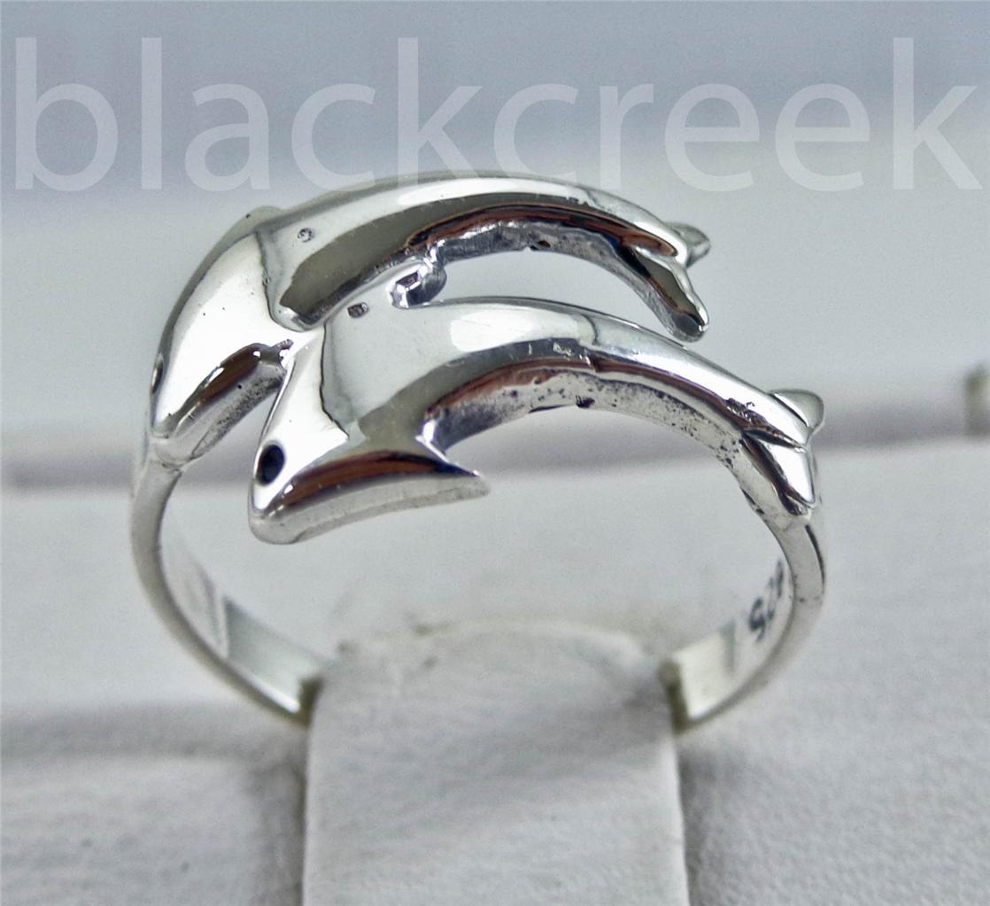 925 Sterling Silver ~   Two Dolphins ~ Adjustable ~ Toe Ring