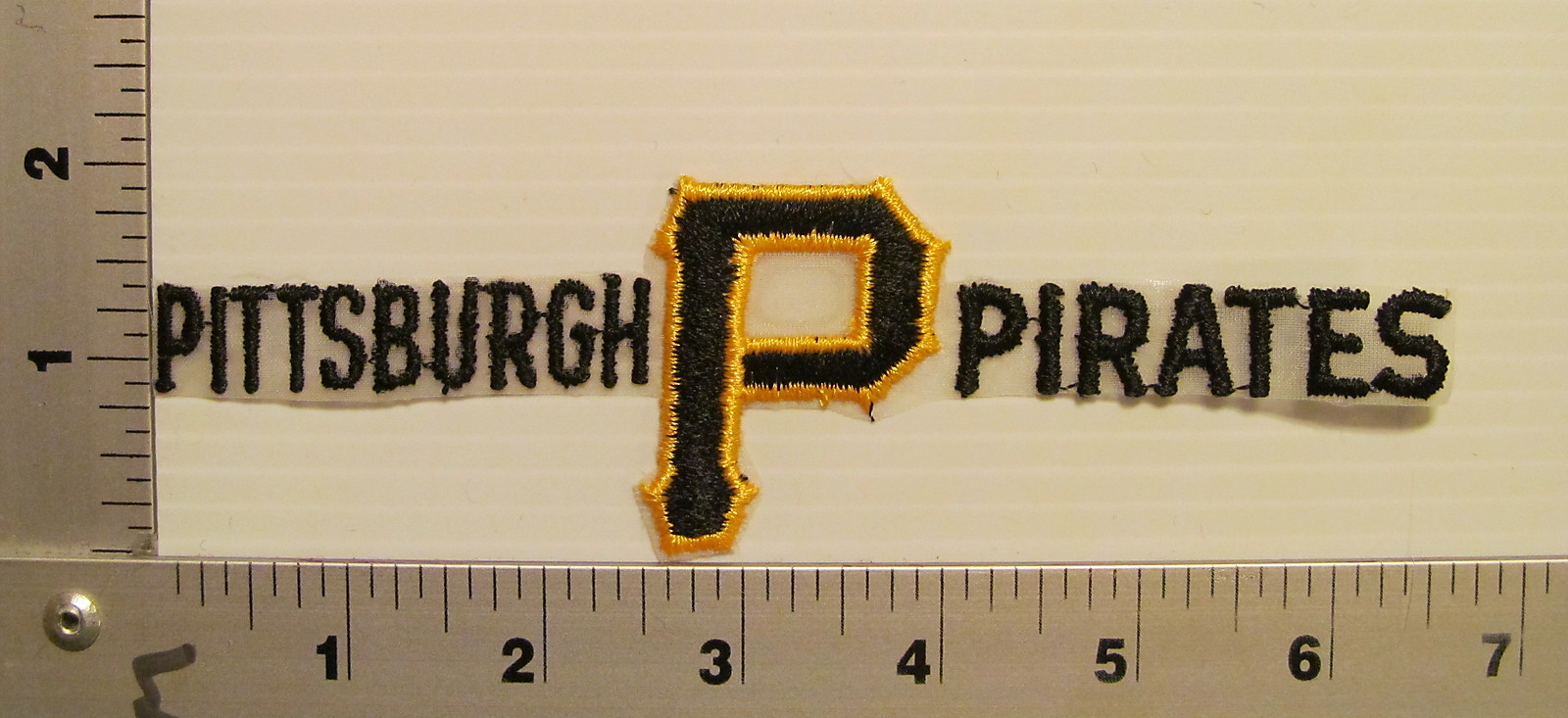 1970's / 1980's PITTSBURGH PIRATES VINTAGE PATCH MLB BASEBALL-