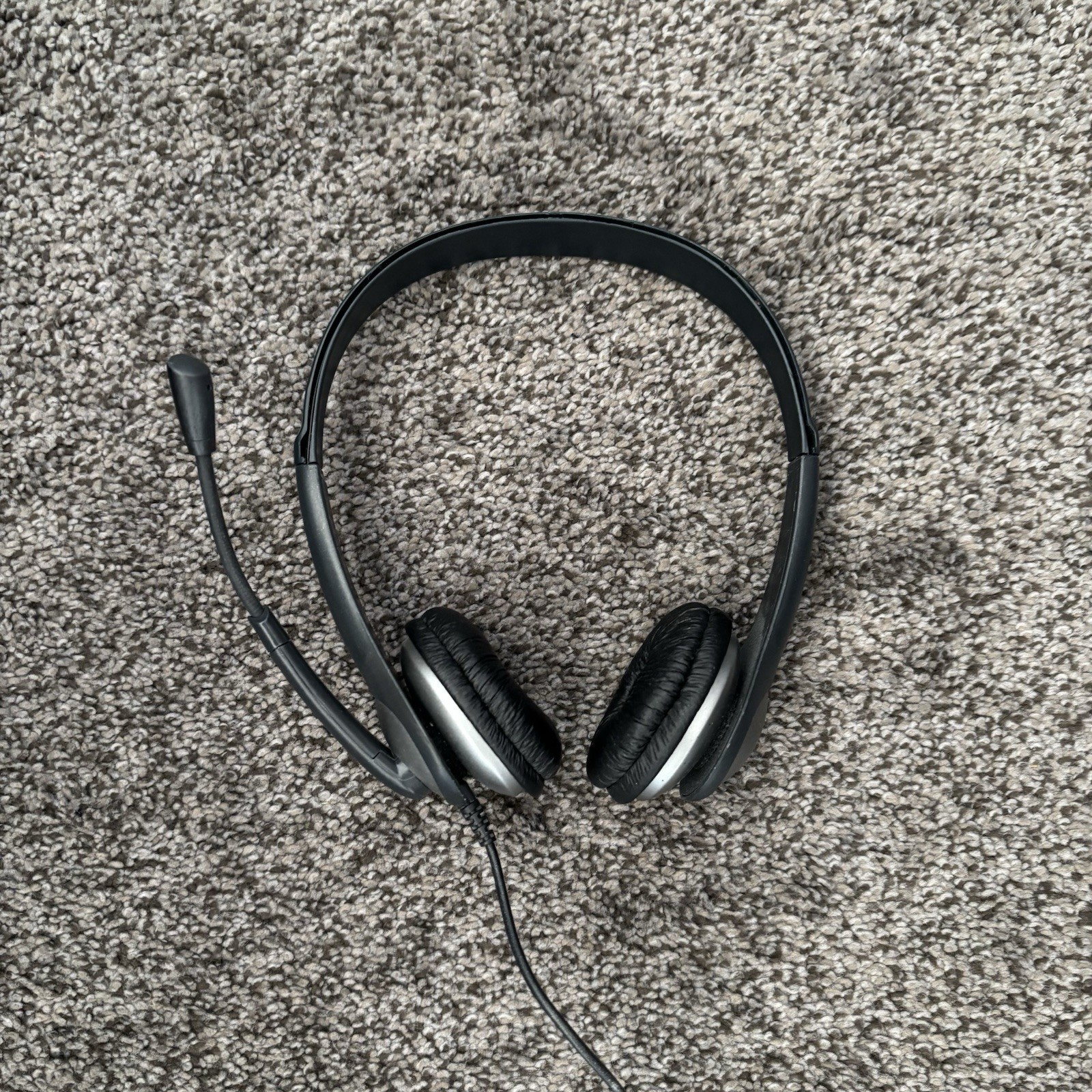 Cyber Acoustics Stereo Gaming Headset Wired Adjustable Over Ear Microphone
