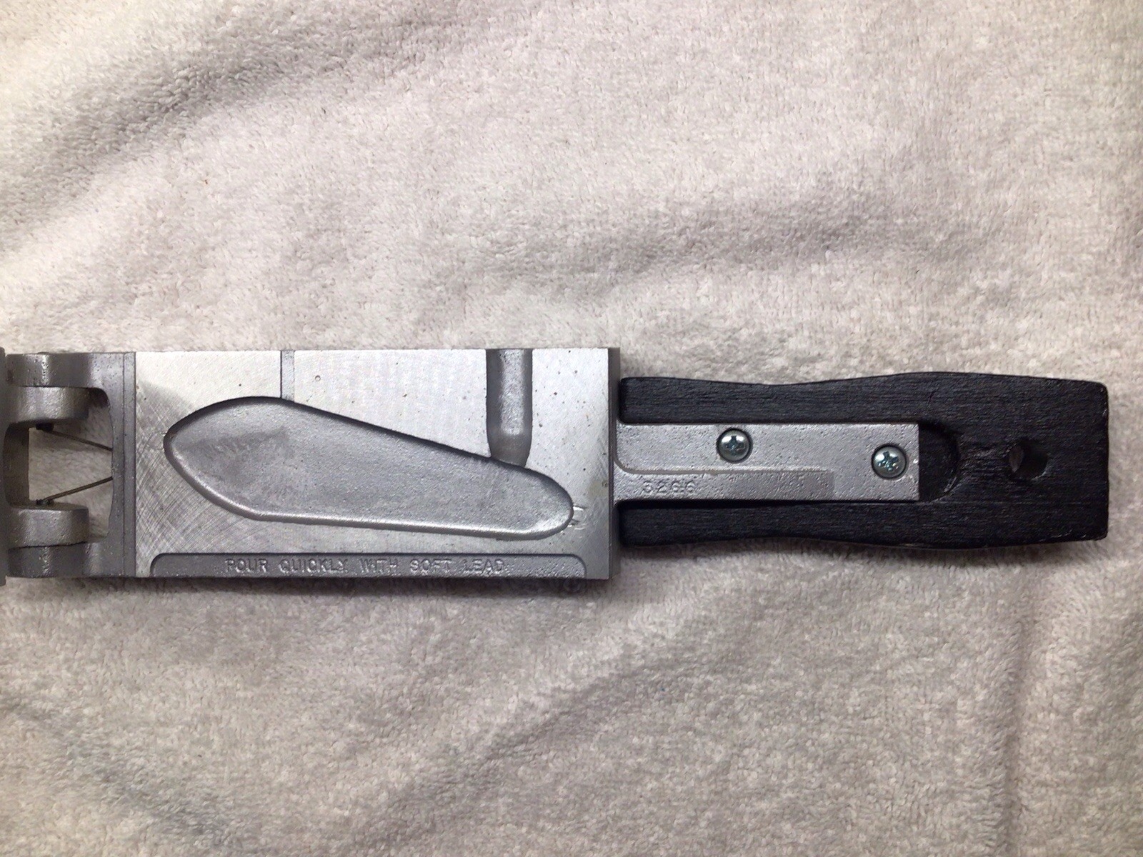 DO-IT Lead Mold Casting Spoon, Model Number (3C-1-8)