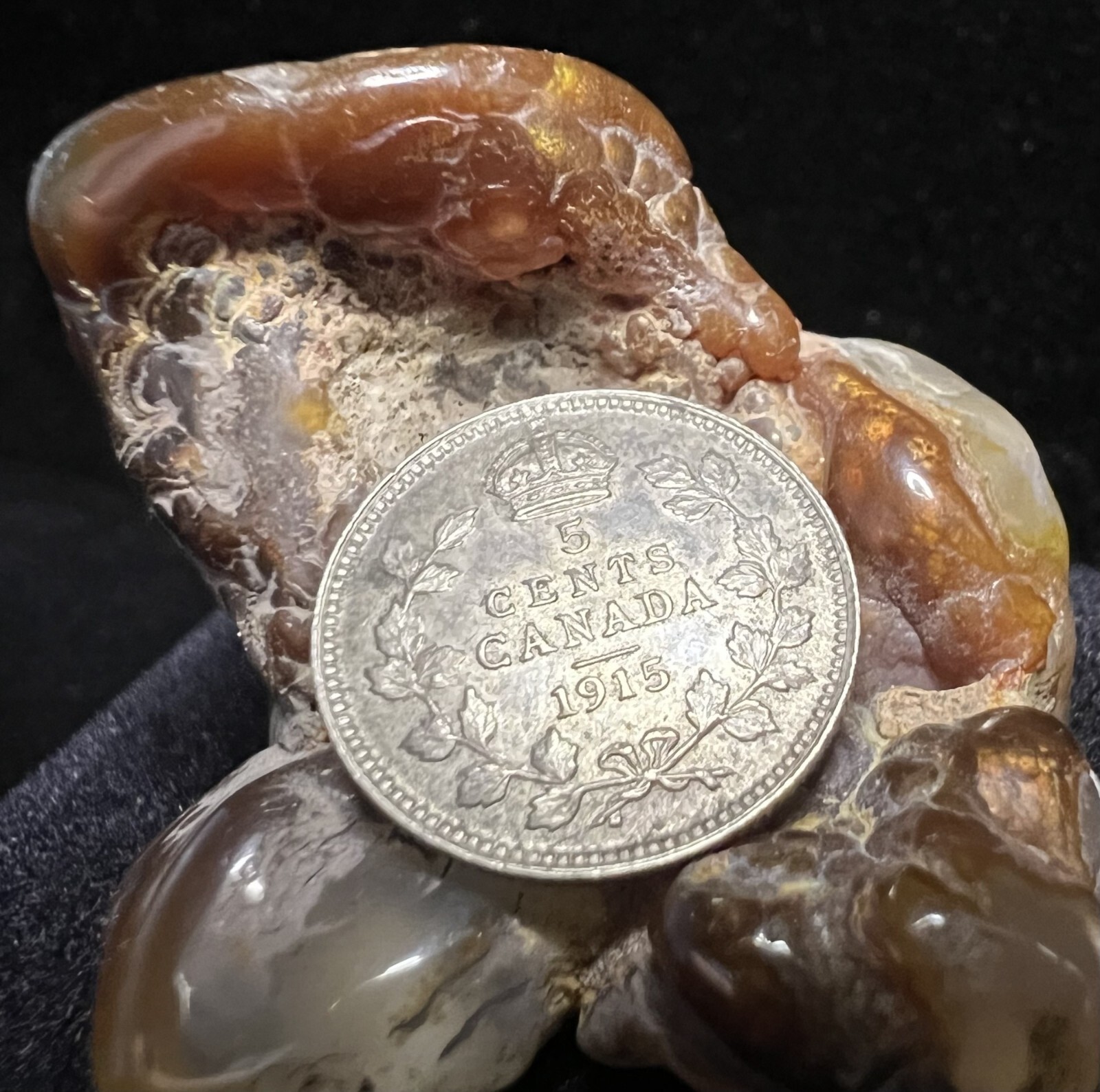 1915 Canada 5 Cents - HIGH GRADE - .925 Sterling Silver - World Silver