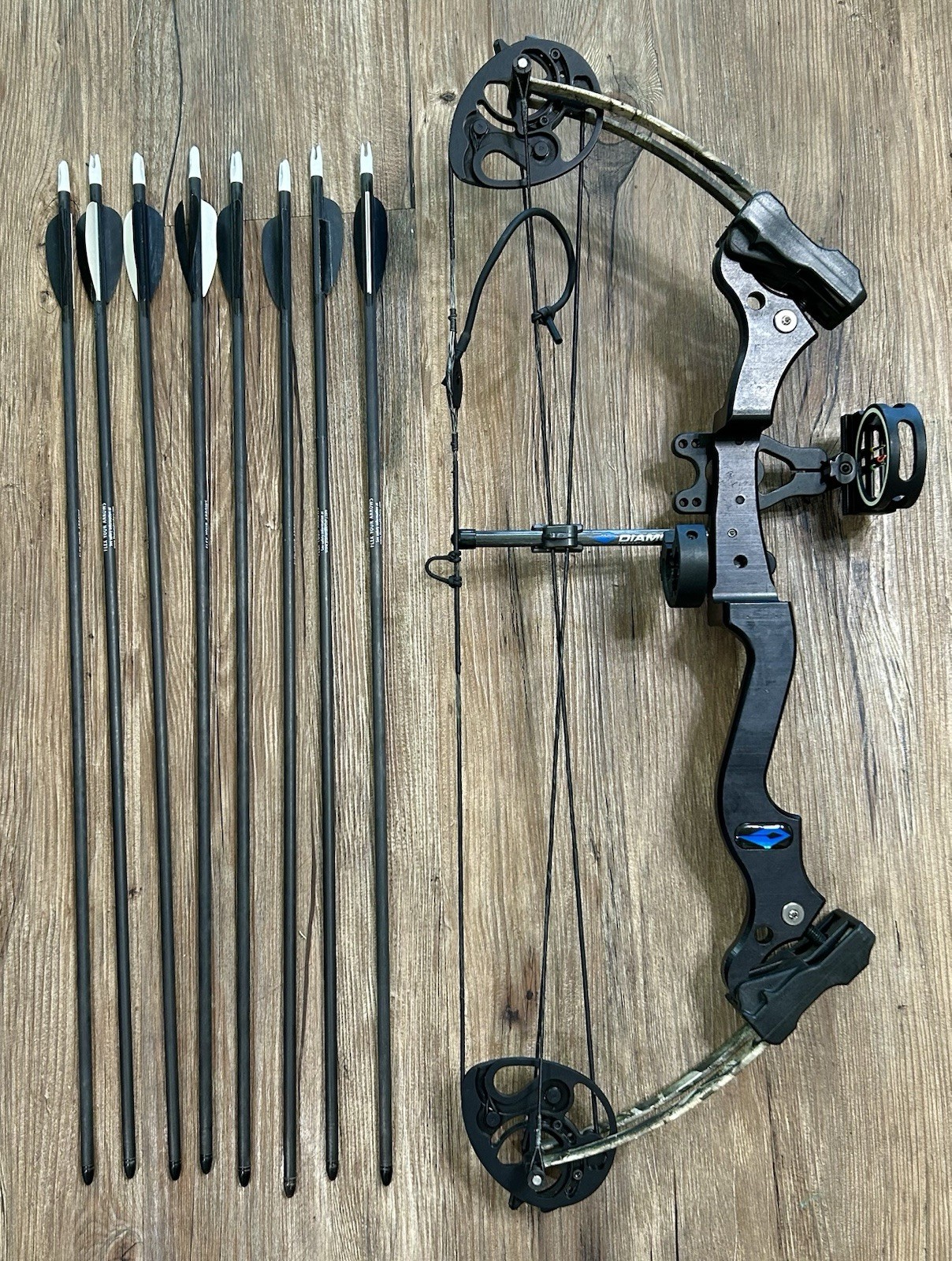 Bowtech / Diamond Archery Nuclear Ice Youth Bow & Arrows - RARE LEFT HAND!!!