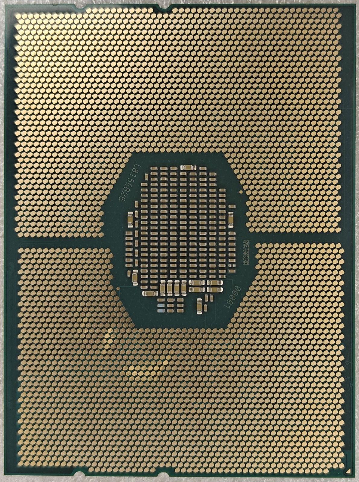Intel Xeon 22C Gold 6152 2.1GHz LGA3647 30.25MB Cache Server CPU Processor SR3B4