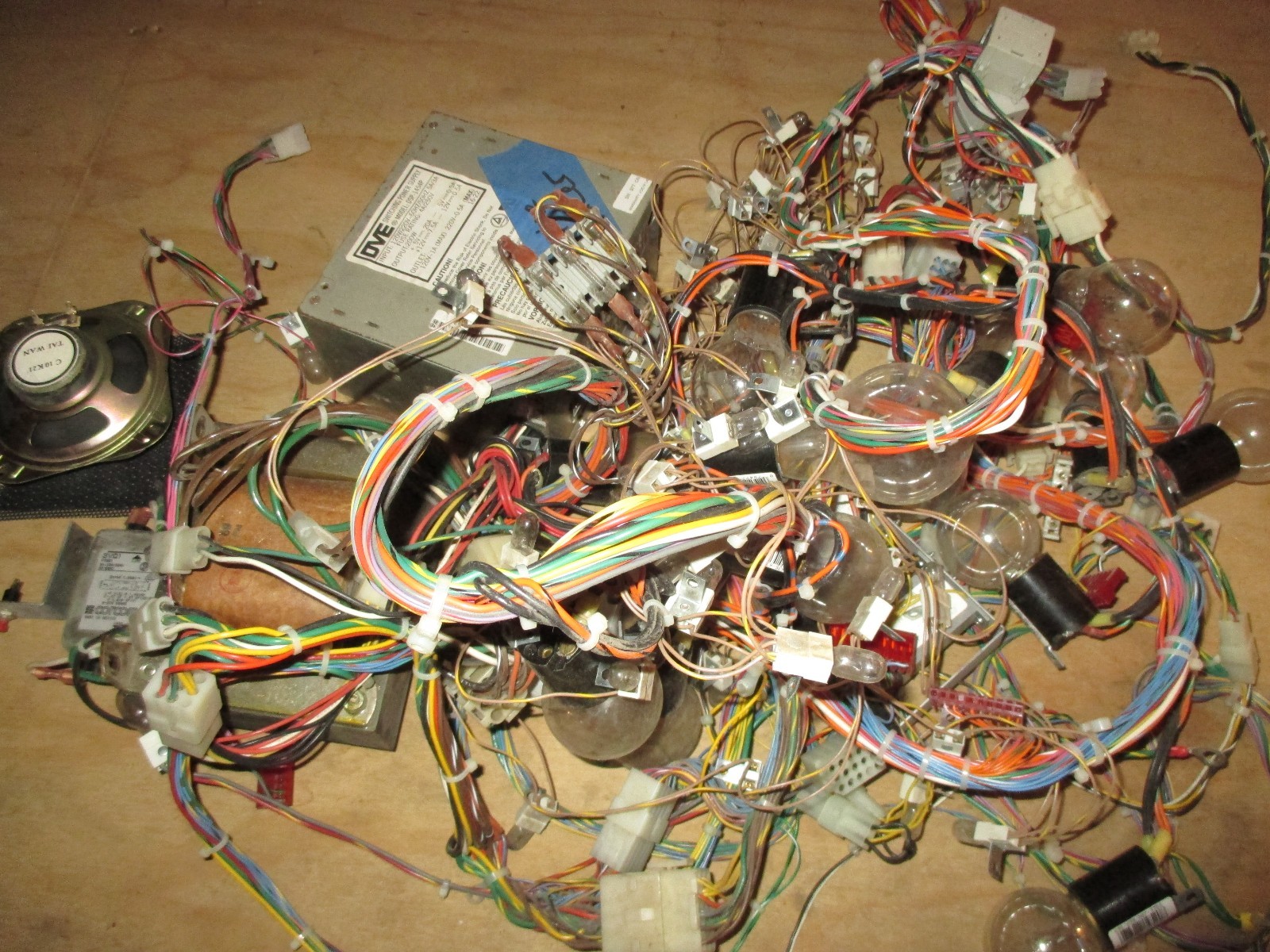 WILLIAMS AAAHH! REAL MONSTERS REDEMPTION GAME COMPL. WIRE HARNESS & BASE P/S,TRA