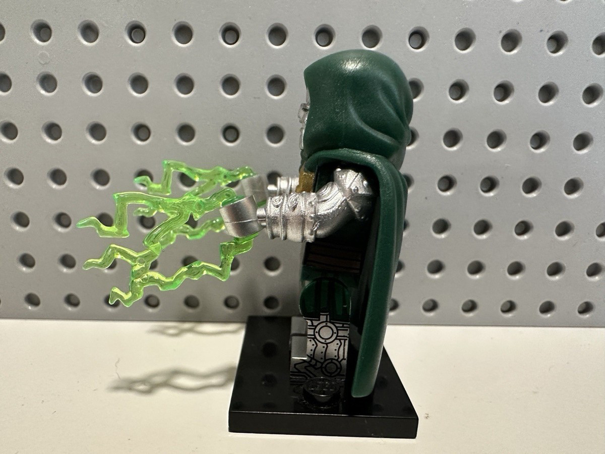LEGO Marvel Dr Doom Custom MInifgure New