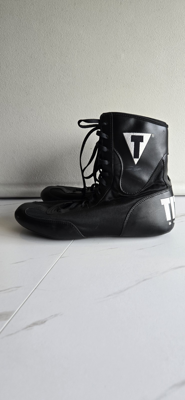 TITLE Boxing High-Top Boxing Shoes Size 8 Mens