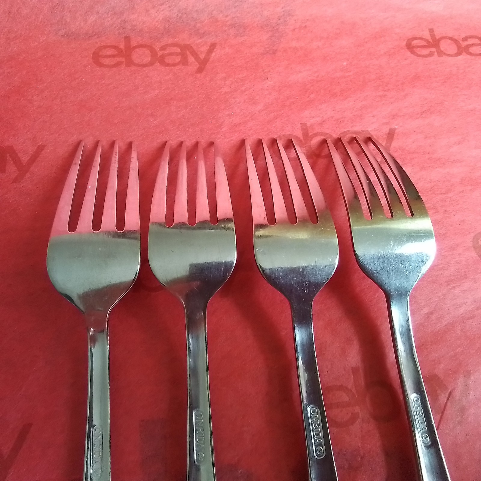 4 Oneida Avery Stainless Dinner Forks Glossy Flared Tip 8" China Pre-owned
