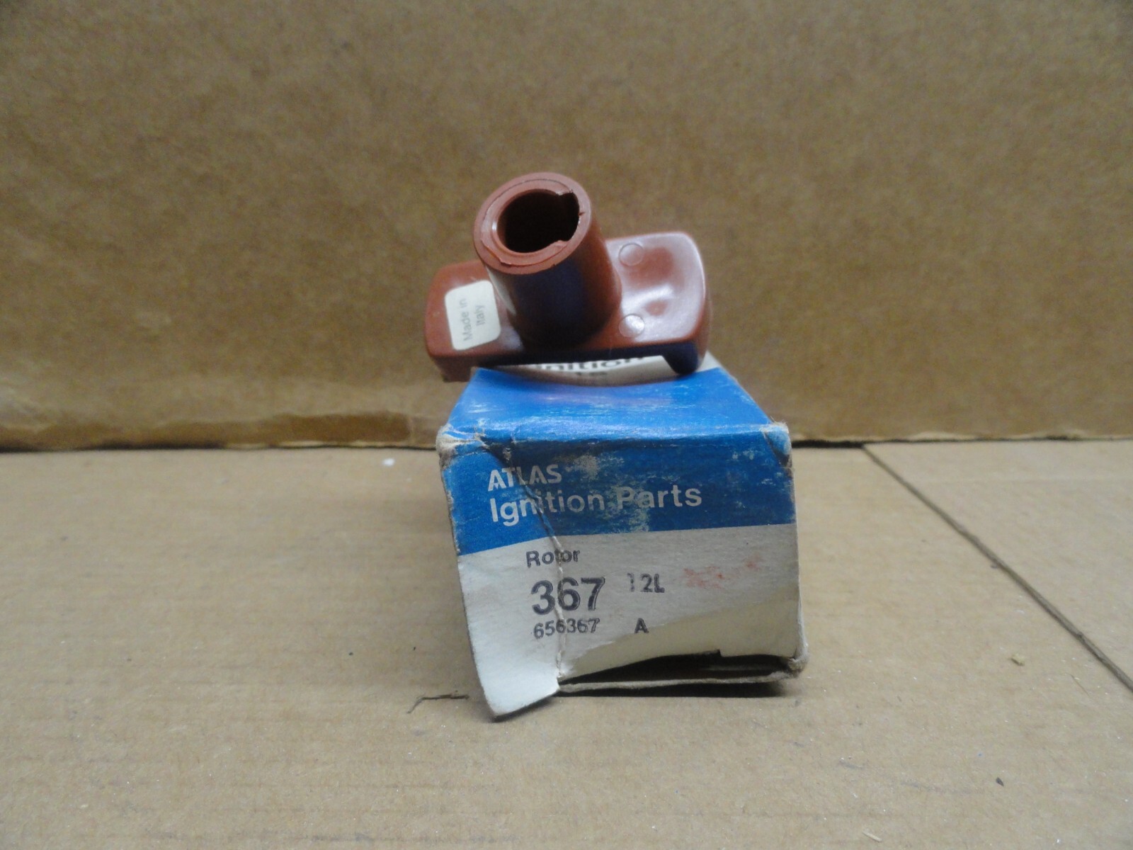 NORS ATLAS 367 Distributor Rotor 656367 NEW old stock