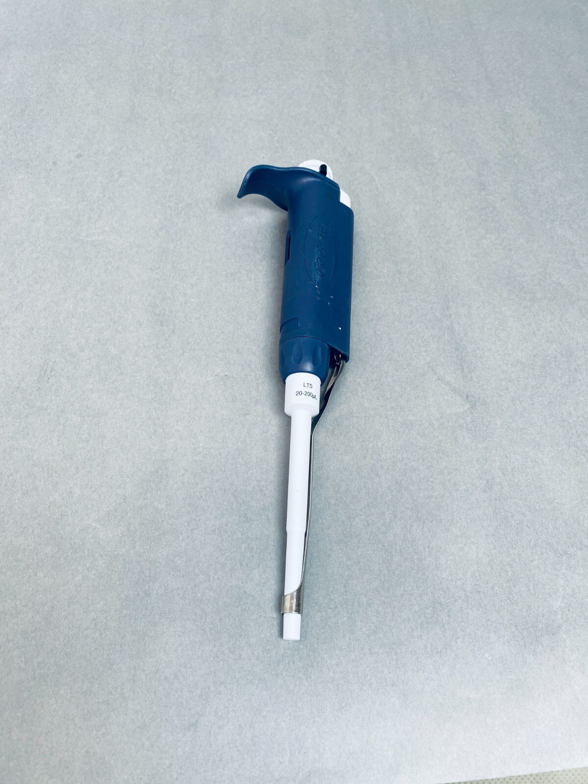 Rainin Pipet-Lite LTS Pipette 200 ul Single Channel