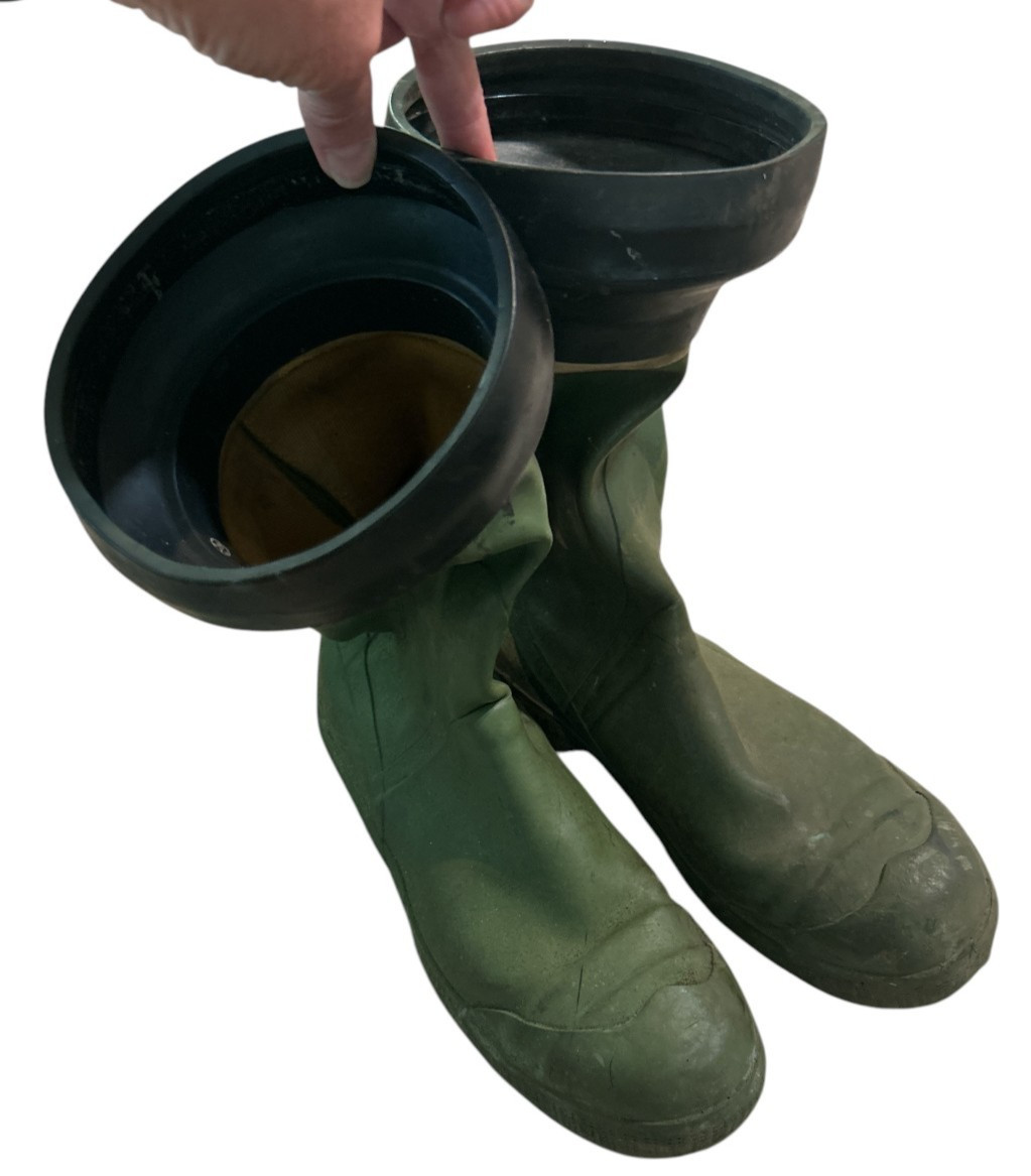 1960S-80S NASA APOLLO MISSION ROCKET FUEL HANDLER BOOTS AUTHENTIC VINTAGE S7&8