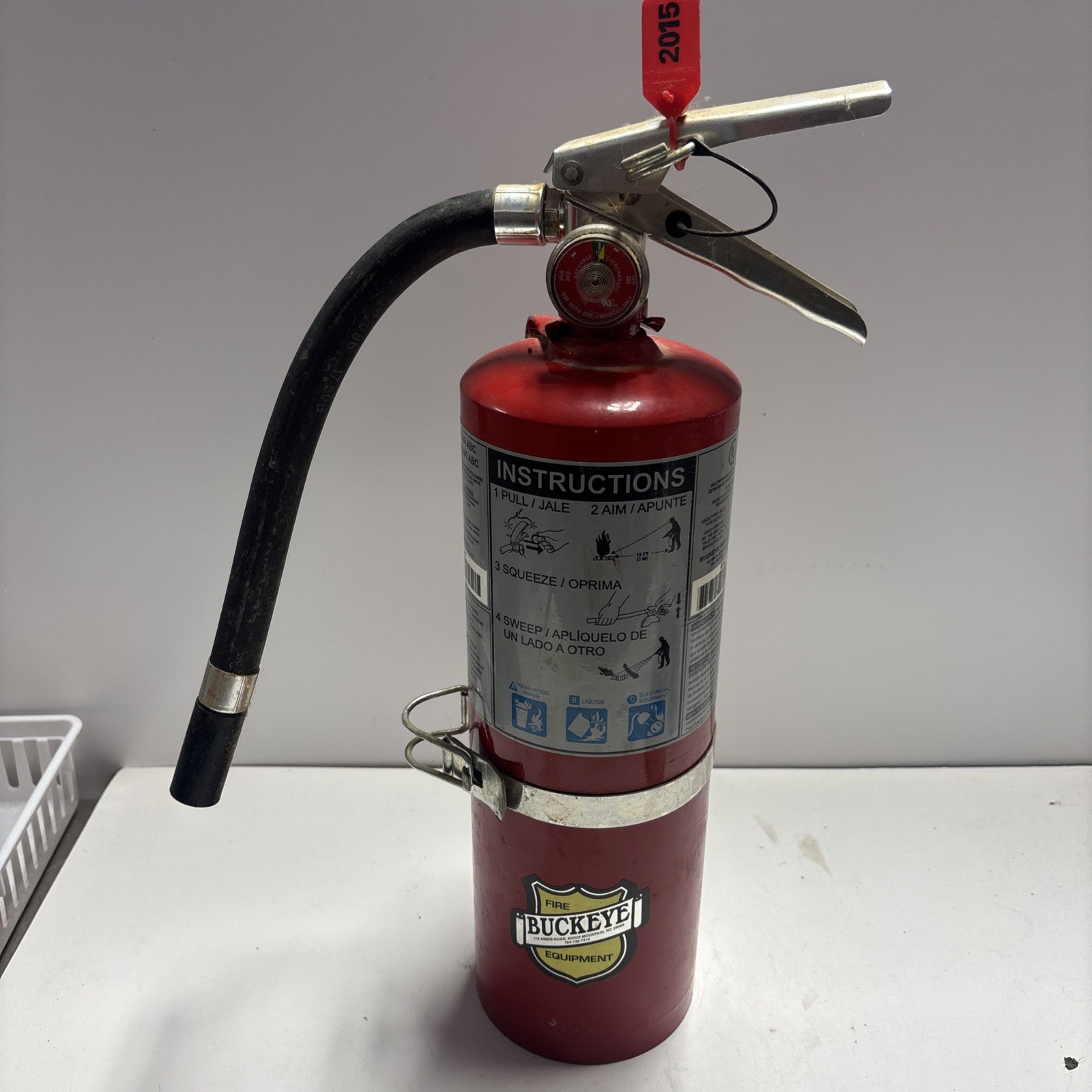 Buckeye Model 5hi SA40 ABC 5lb Fire  Extinguisher Full W/ Bracket #2
