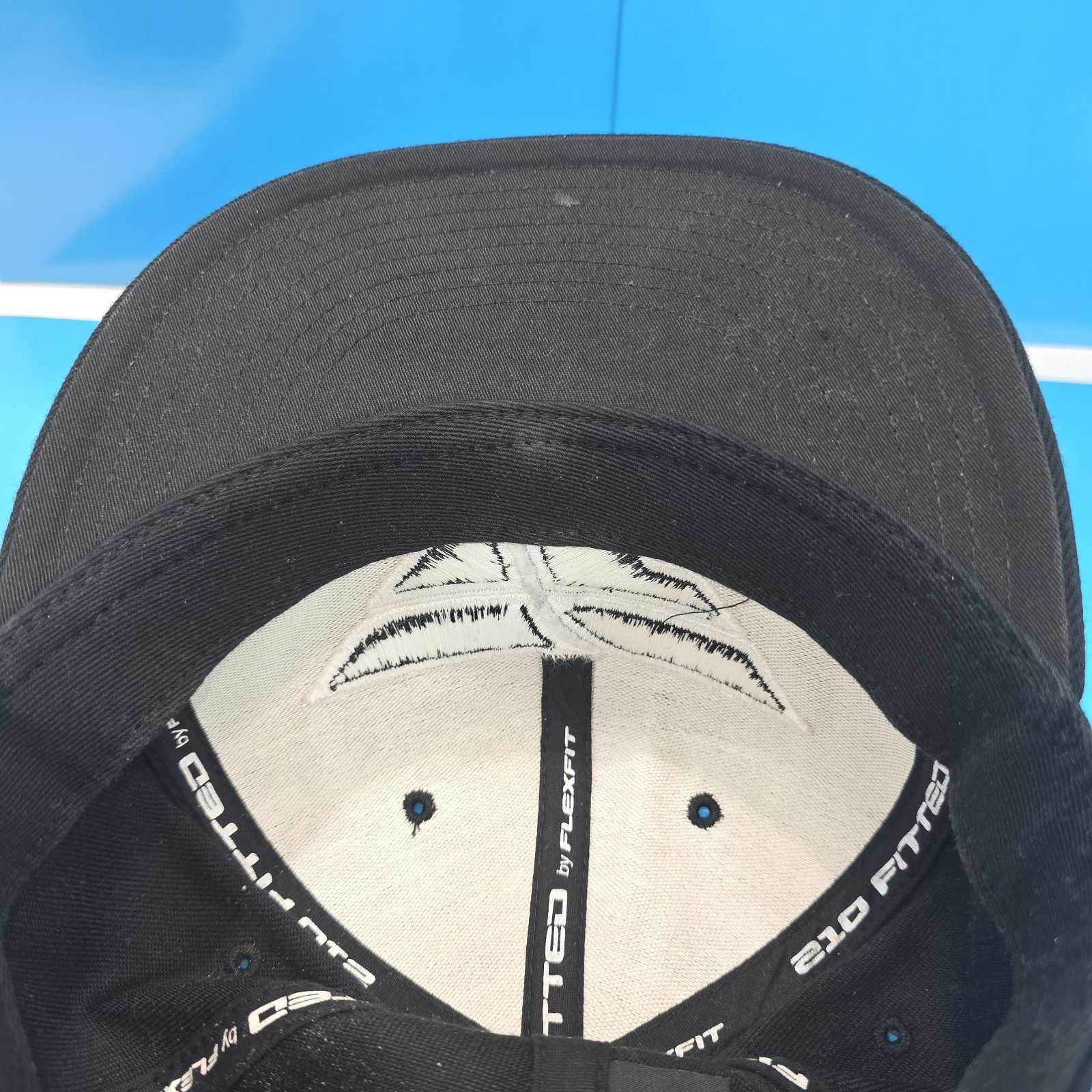 Fly Racing Cap Logo Black Flexfit 210 Fitted Hat Motocross Size 6 7/8–7 1/4