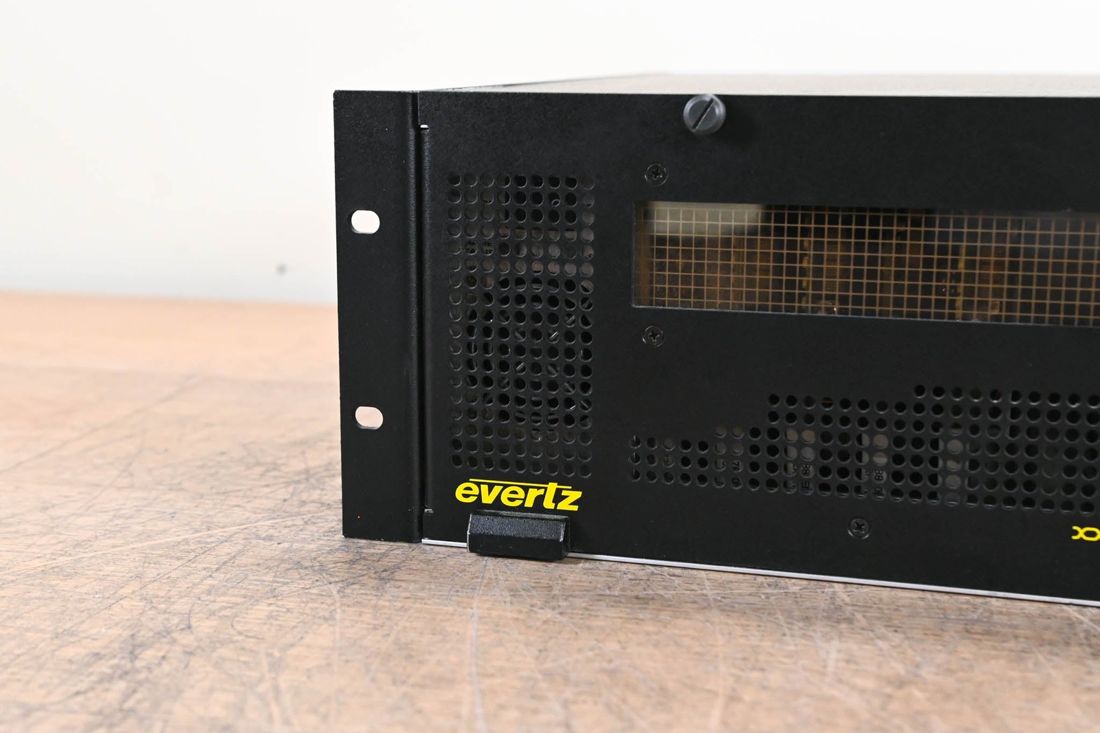 Evertz 7800FR 3RU Rack-Mountable Multiframe with Cards CG008LP