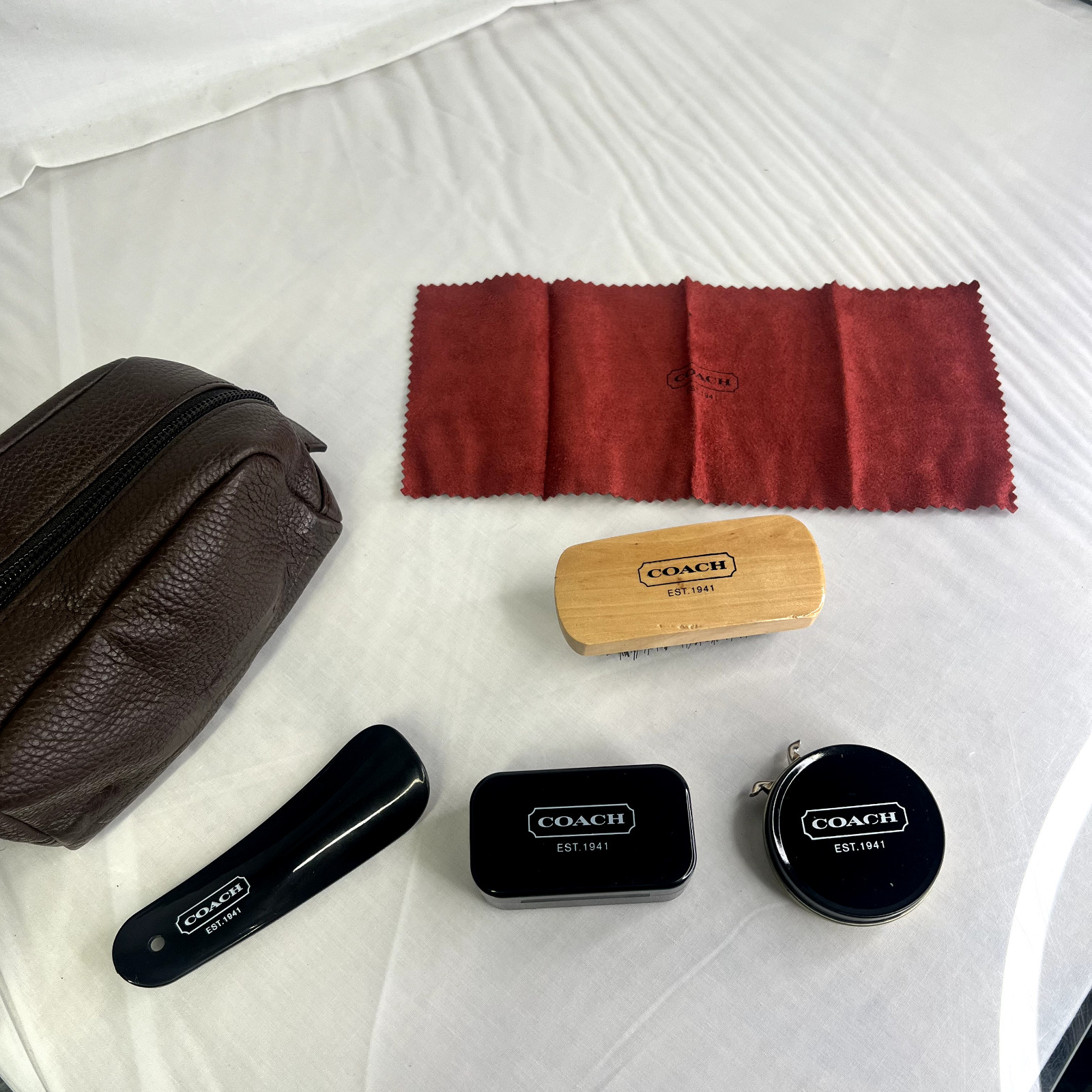 COACH Mens Brown Shoe Shine Kit 6 Pieces