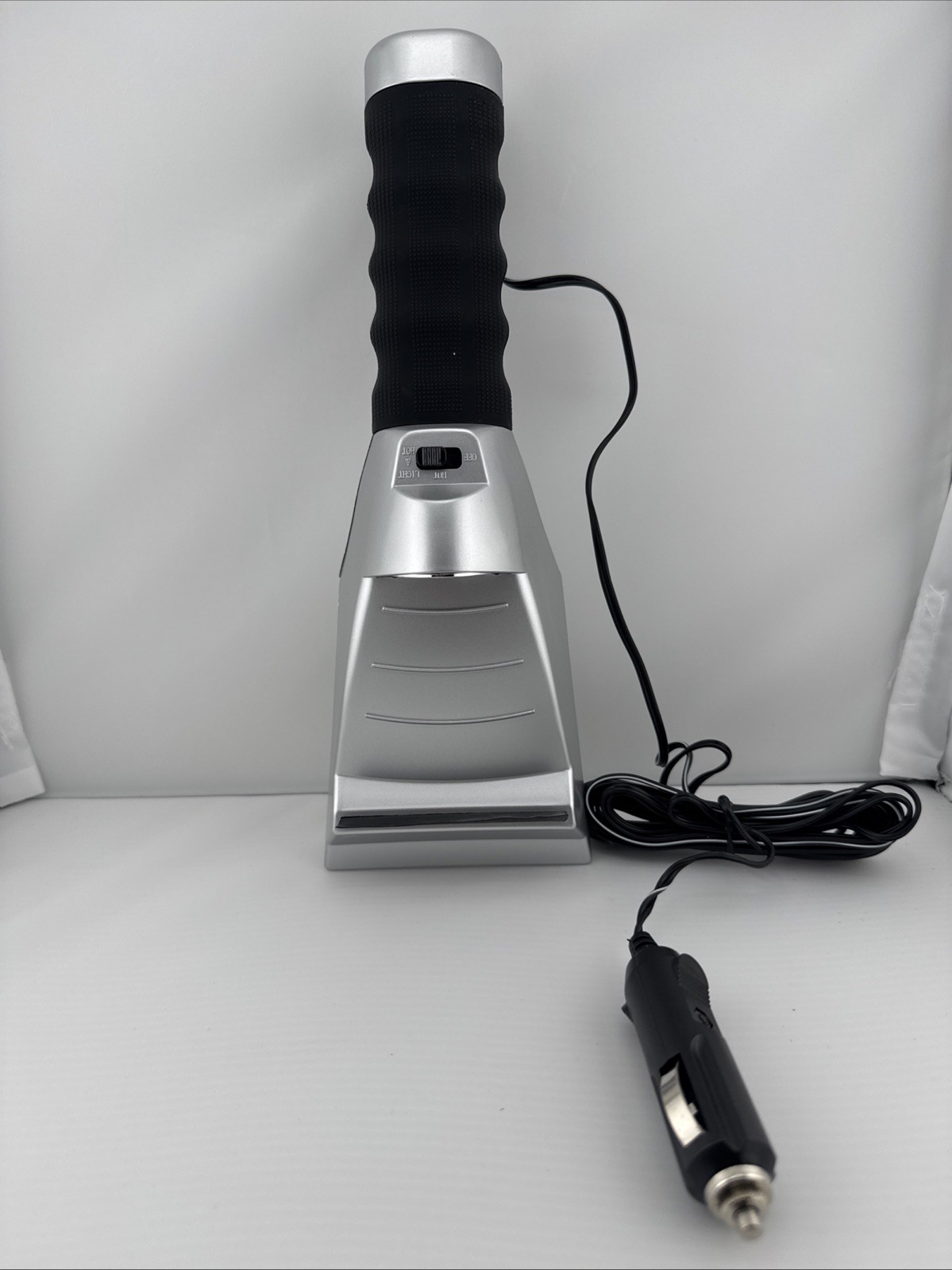 Fortune 8 12V Heated Ice Scraper Lighted NEW
