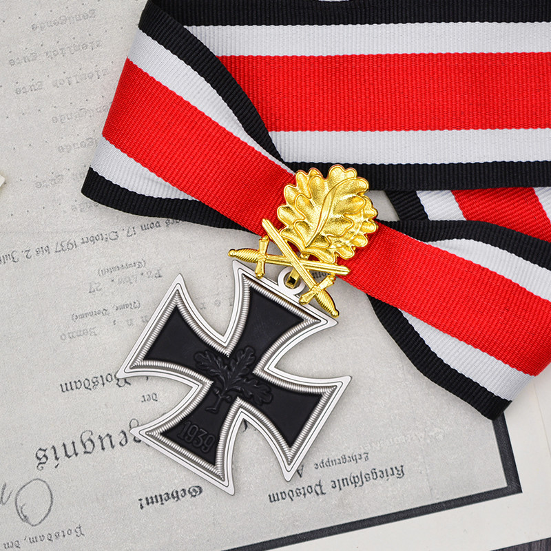 WWII German Knights Cross of the Iron Cross oak leaves swords Collection box