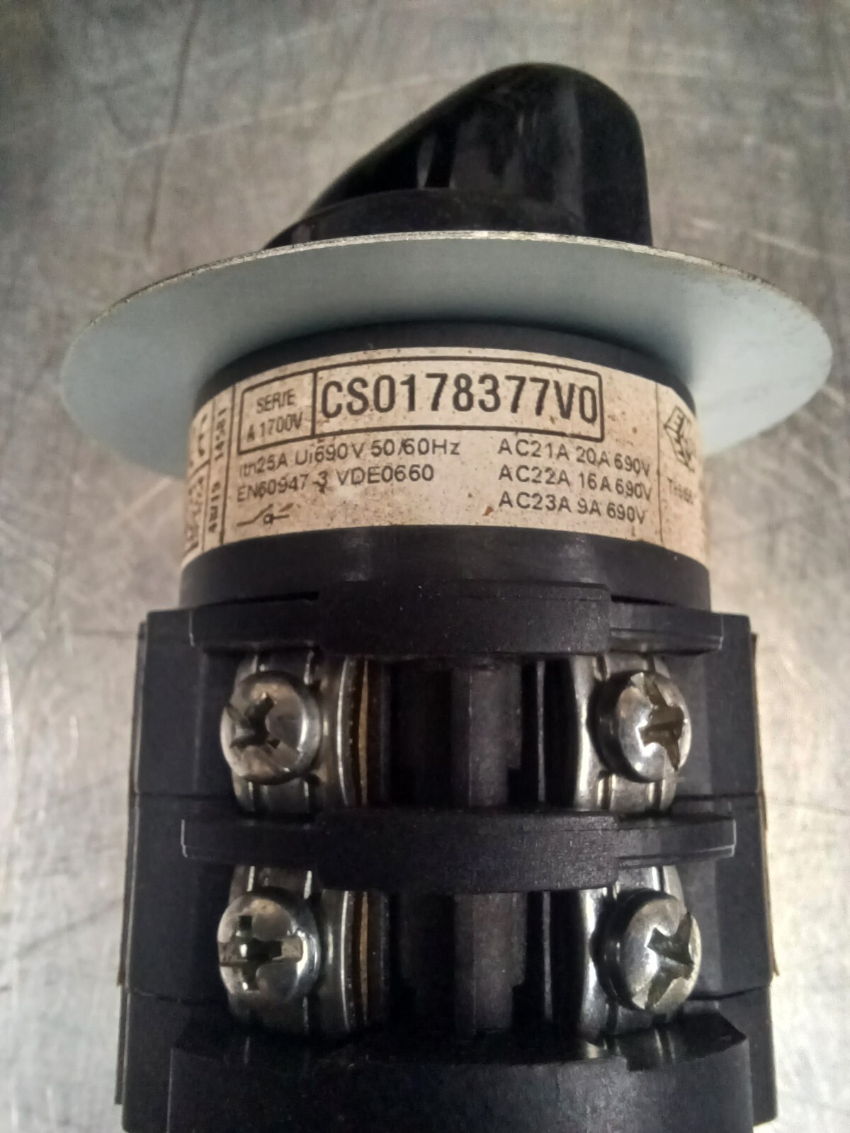 Bremas 3 Pole Switch CS0178377V0, 2 + START Positions, 8 Wire 20A 600VAC + Mount