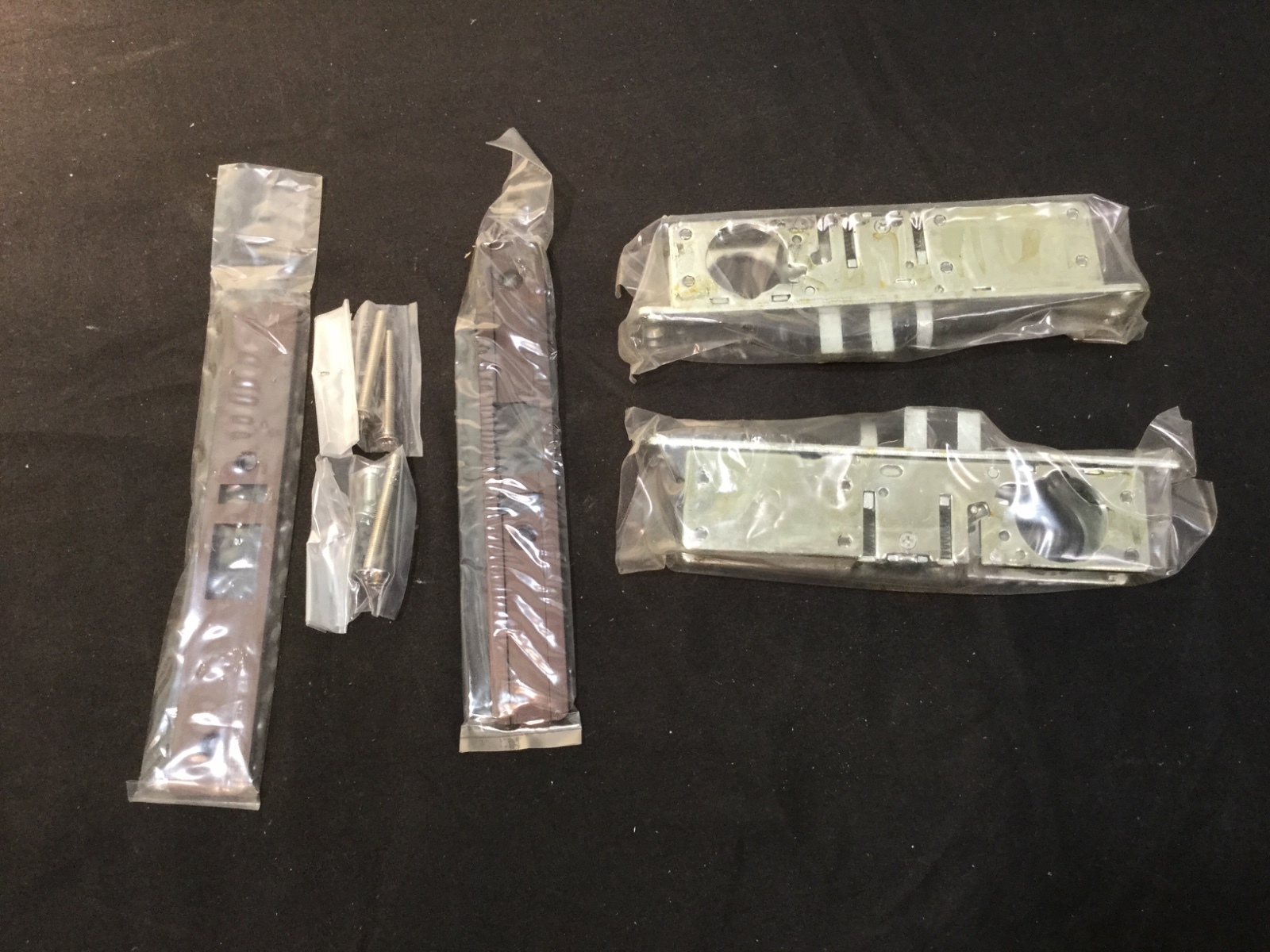 Locksmith US Lock 31/32 Left Hand Deadlatch