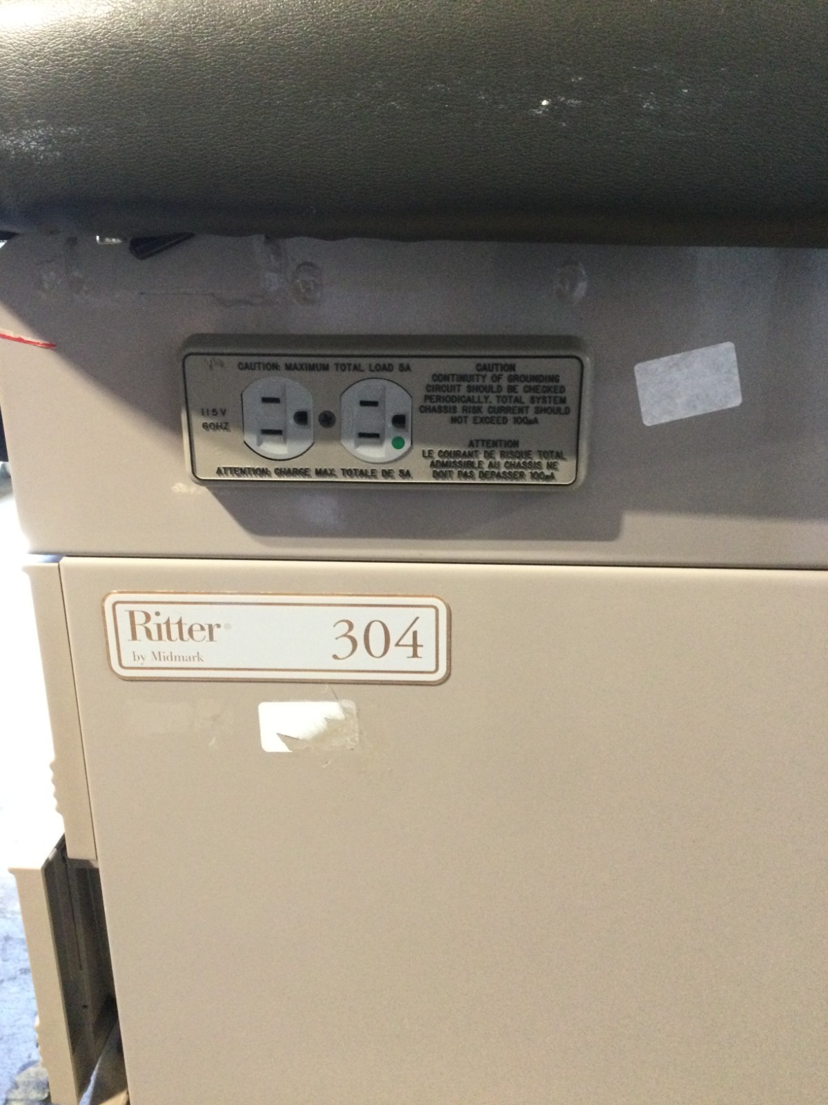 RITTER 304 EXAMINATION TABLE