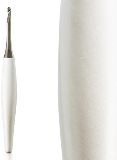 Furls Crochet Hook, Odyssey White Size F - 3.75MM DISCONTINUED