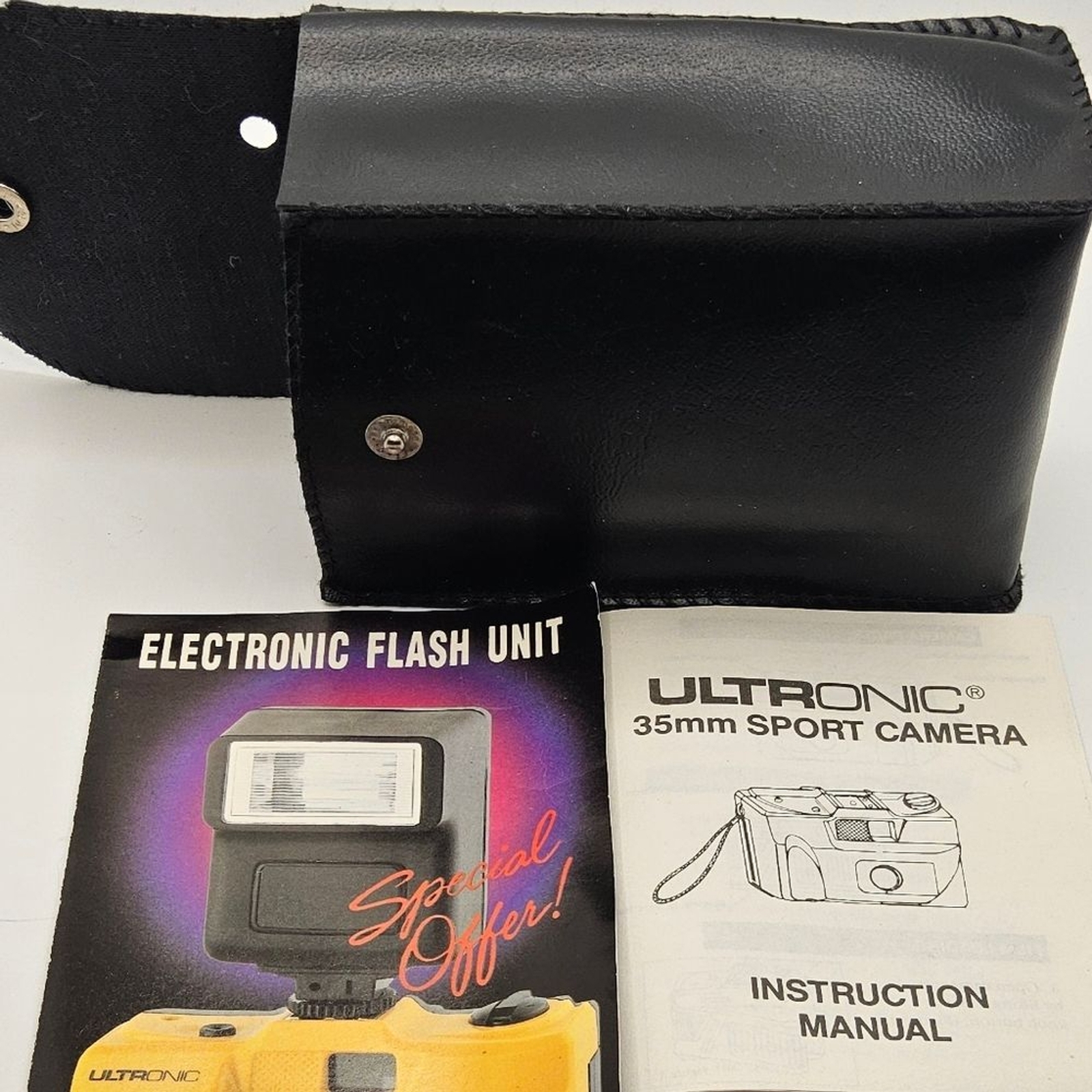 Ultronic Focus Free 35MM Camera NOS Case and ManualsU