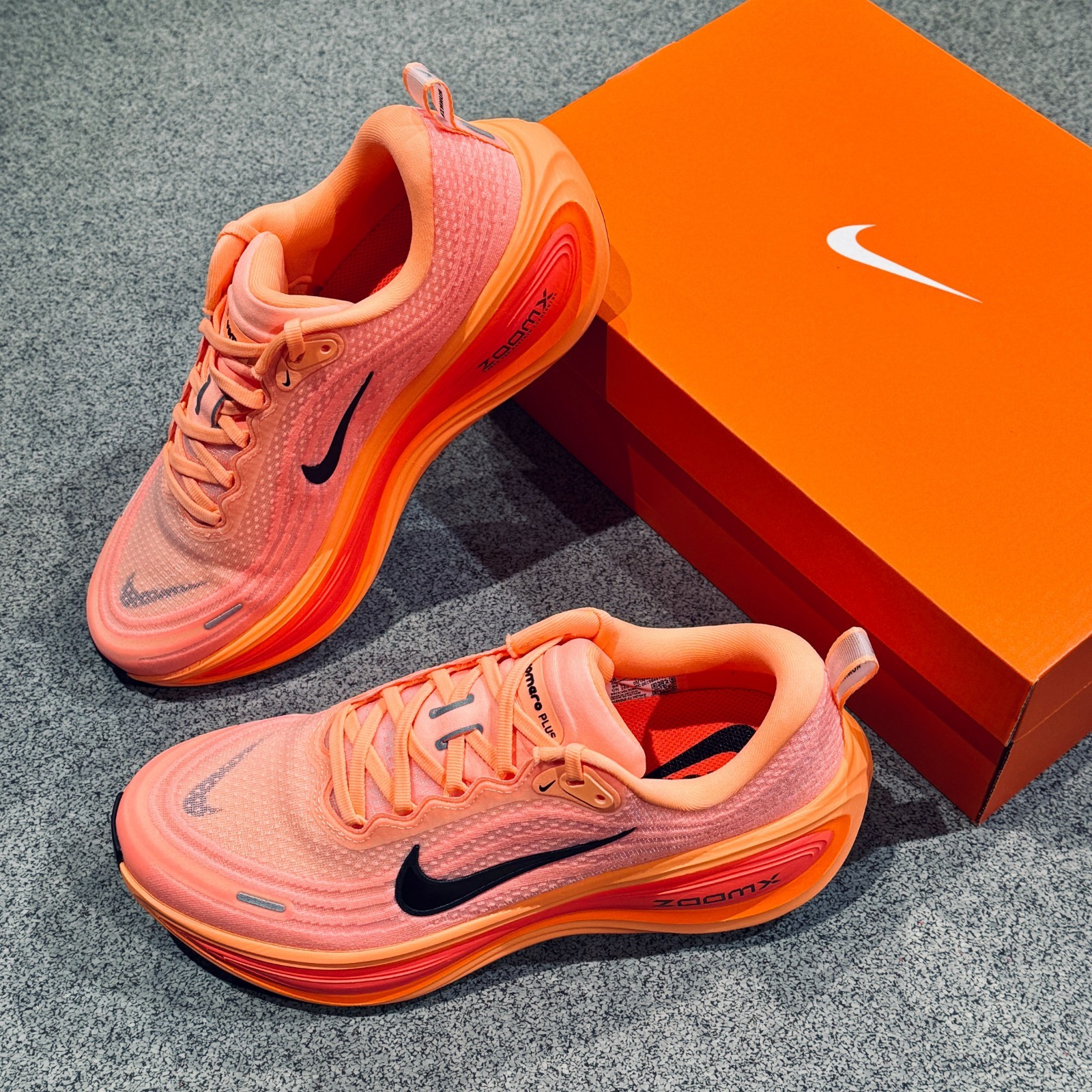 Nike Vomero Plus Orange HV8150-801 US size7-12