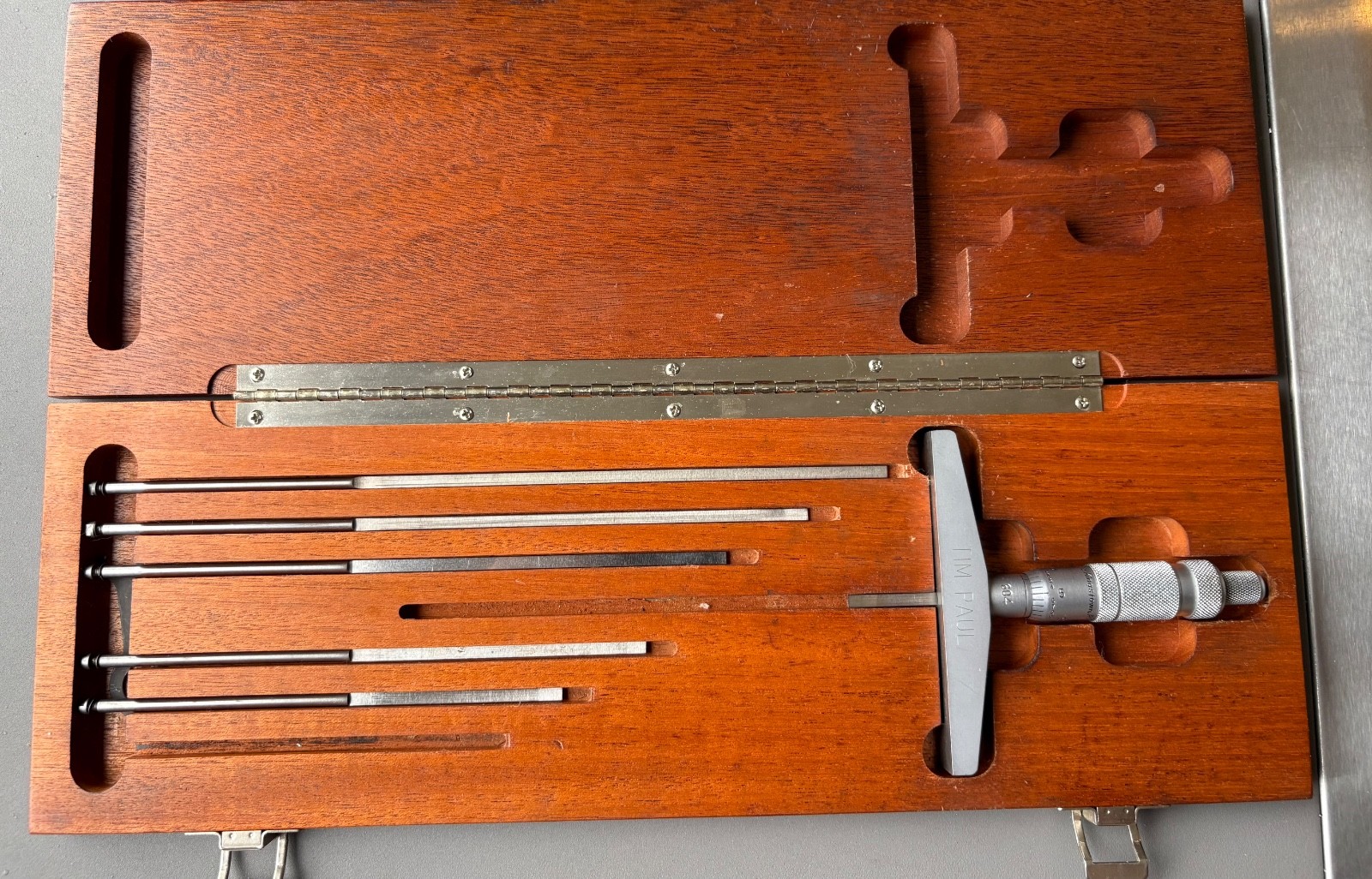 Brown & Sharpe No 406 Depth Mics. (Flat blade type)