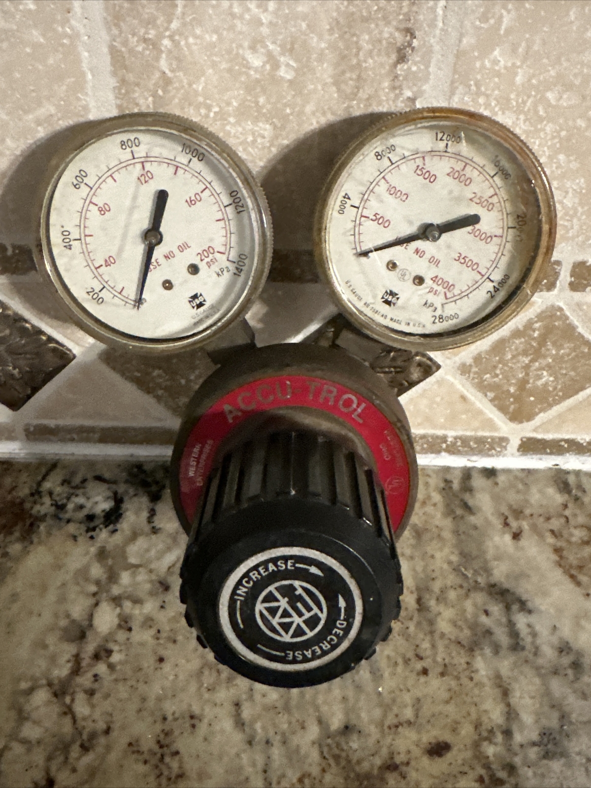 ACCU-TROL WESTERN ENTERPRISES Compressed Gas Regulator MODEL NO RM-6-4