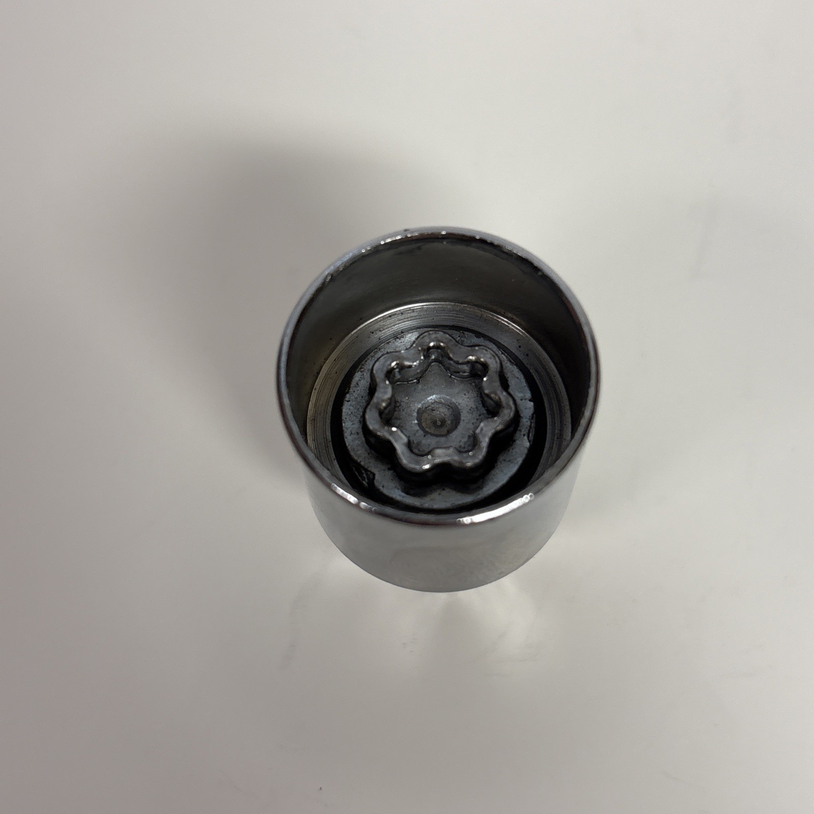 Wheel Lock Lug Nut Screw Socket Wrench Tool 805 E Master Locking Key