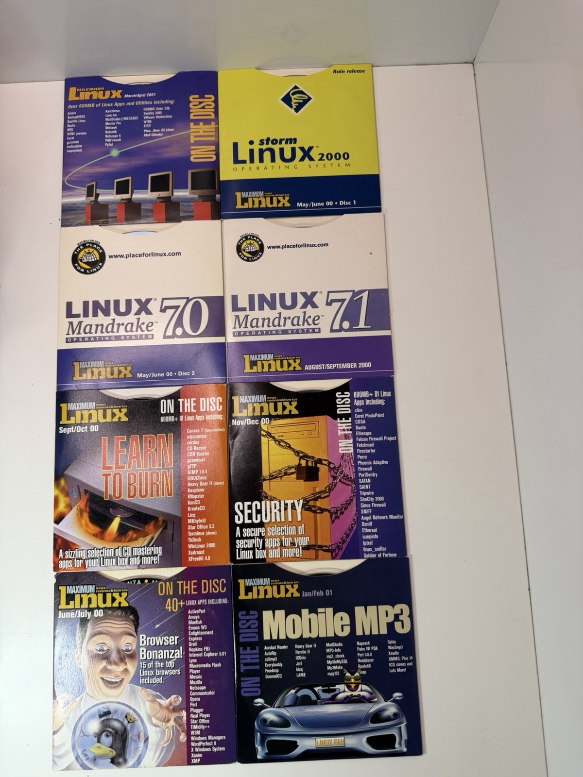 Maximum Linux CD Lot (8 Discs 2000–2001) + Mandrake 7.0 & 7.1 + Storm Linux