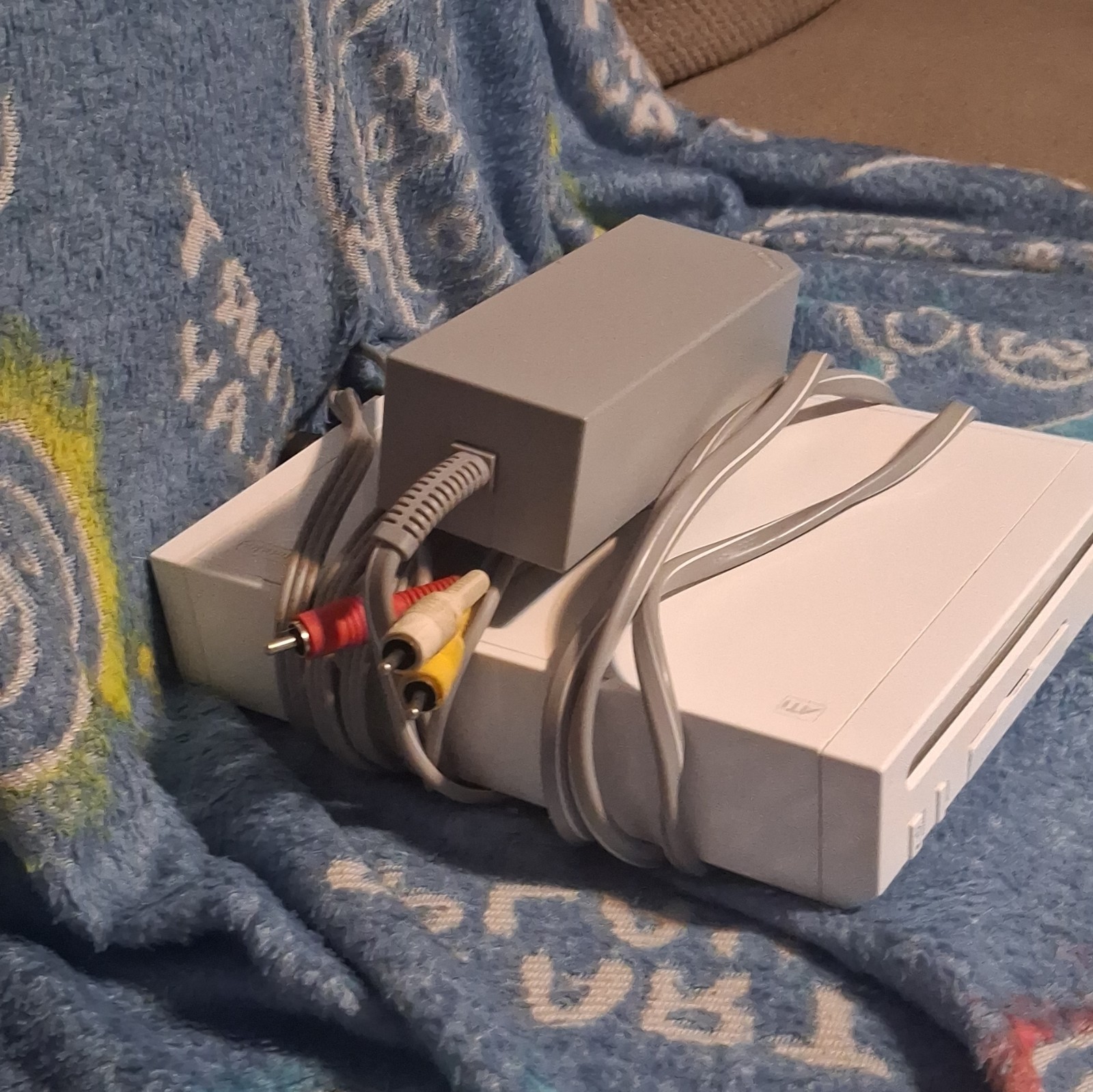 Nintendo Wii Console With Gameboy Compatability Missing A Remote And Sensor Bar