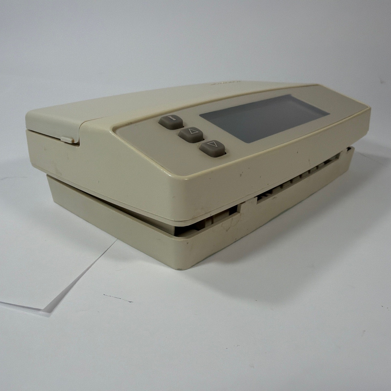 Honeywell T8602C2000 Programmable Thermostat Beige