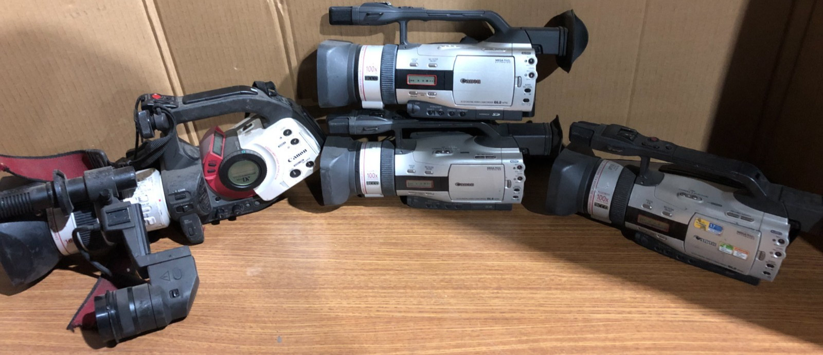 Vintage Canon Handheld Camcorders Bundle - Untested