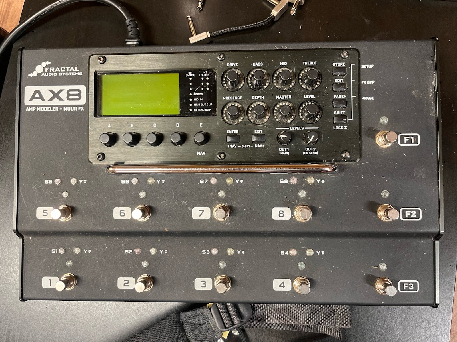 Fractal Audio Systems AX8 Digital Amp Modeler Multi-Effects Processor