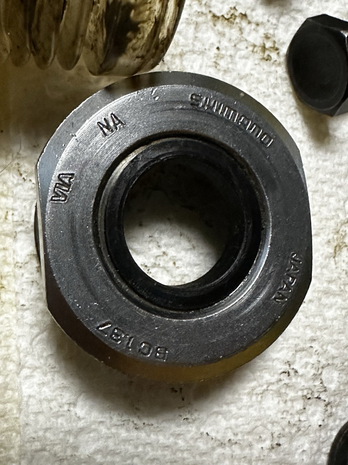 Shimano Japan 68mm Square Taper Bottom Bracket. 122.5 Spindle.