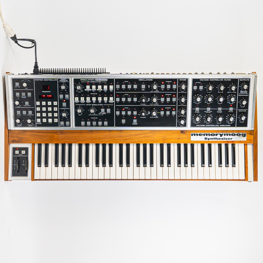 Moog Memorymoog Plus - Vintage 6-Voice Analog Synth with MIDI & Sequencer