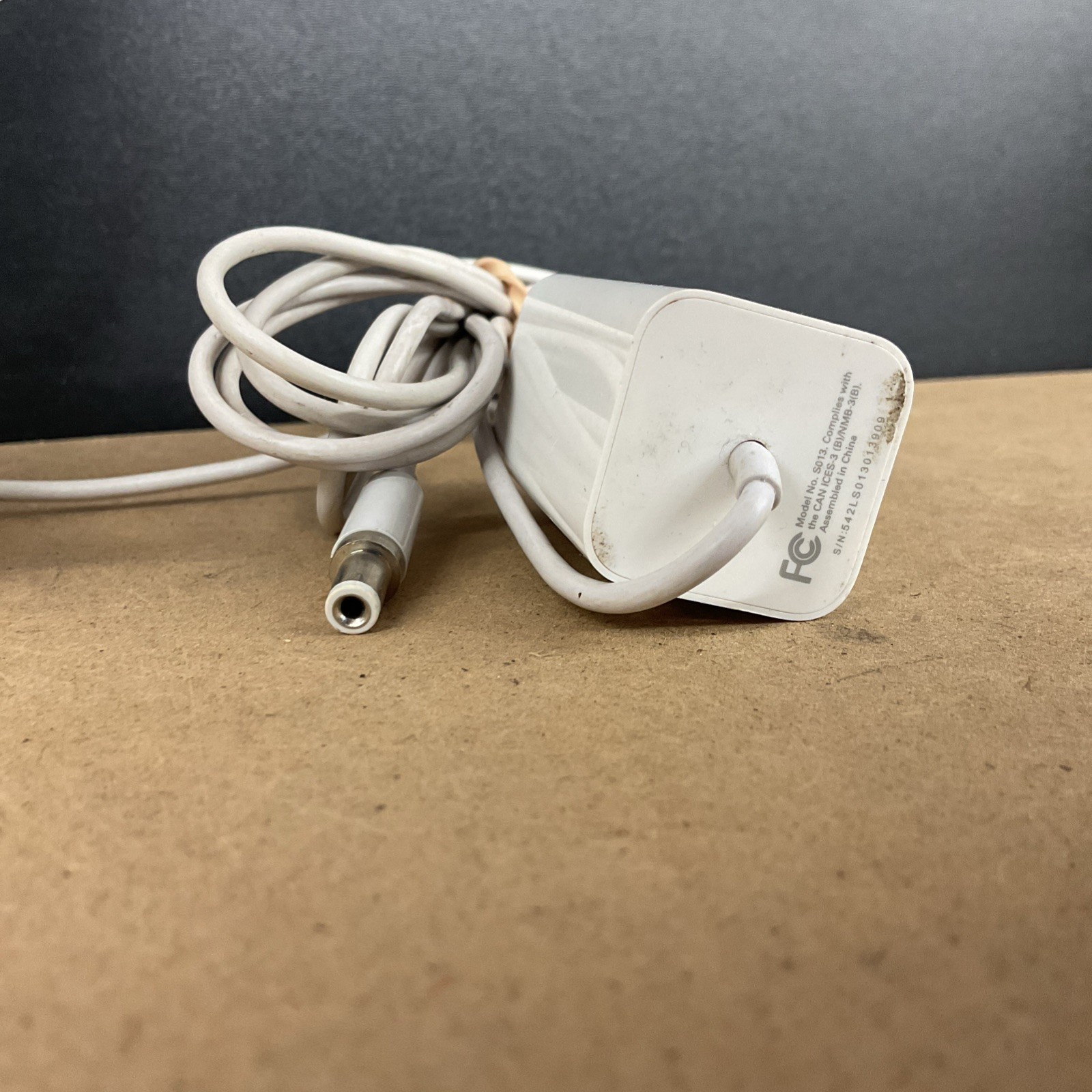 Square Contactless Chip Reader and Dock Stand for iPad - ASKU0273