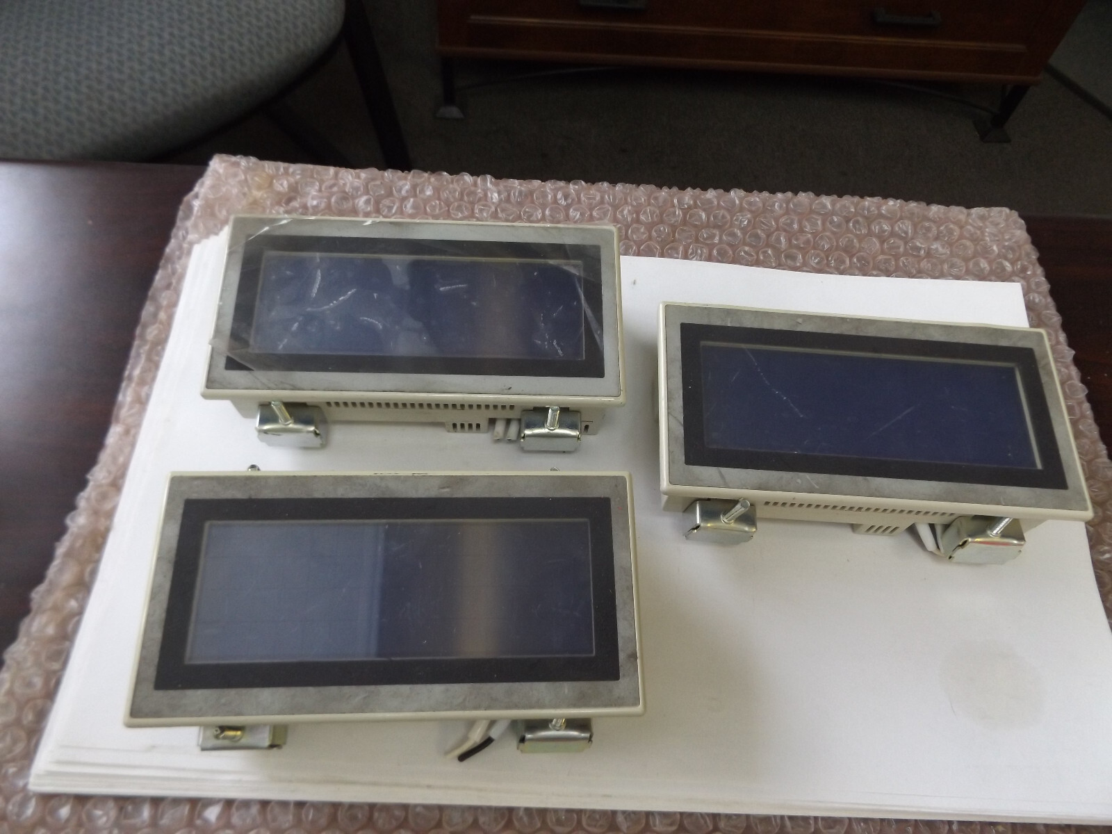 WHOLESALE MITSUBISHI F930GOT-BWD-E TOUCH SCREEN LOT OF 3 PARTS ONLY