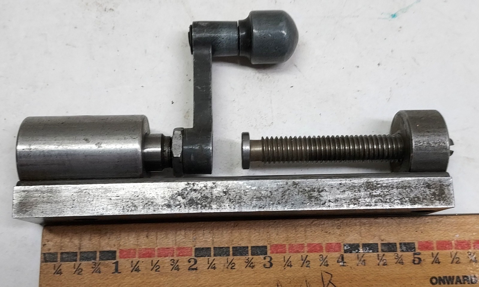 L. E. Wilson Universal Case Trimmer - 0120262