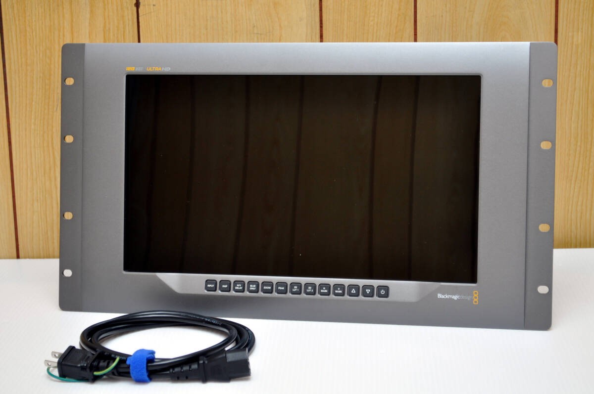 Blackmagic Design SmartView 4K HDL-SMTV4K12G Ultra HD 12G-SDI Monitor Japan
