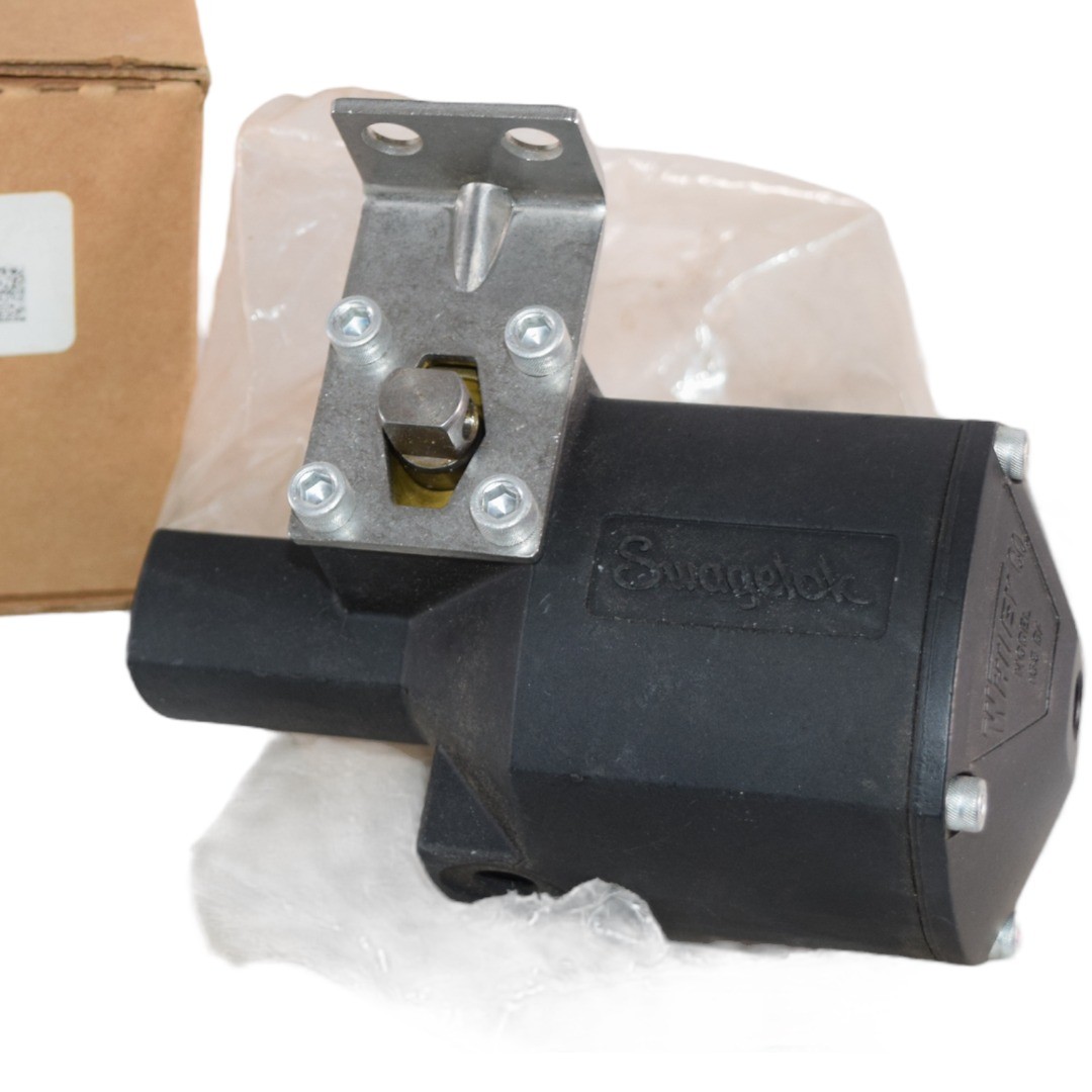 NEW Whitey Swagelok 153 DA Double Acting Pneumatic Actuator 200 PSI Max 180 Deg