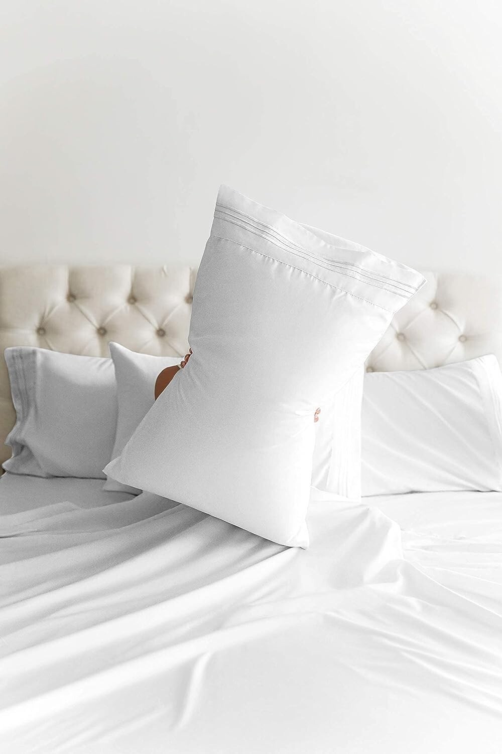 Queen Size Sheet Set - Extra Soft Microfiber - Deep Pockets - Cooling