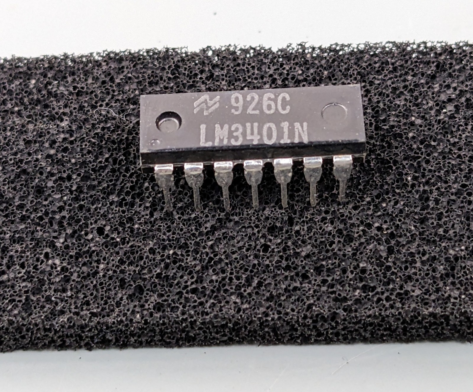 (20) LM3401N Quad Op Amp