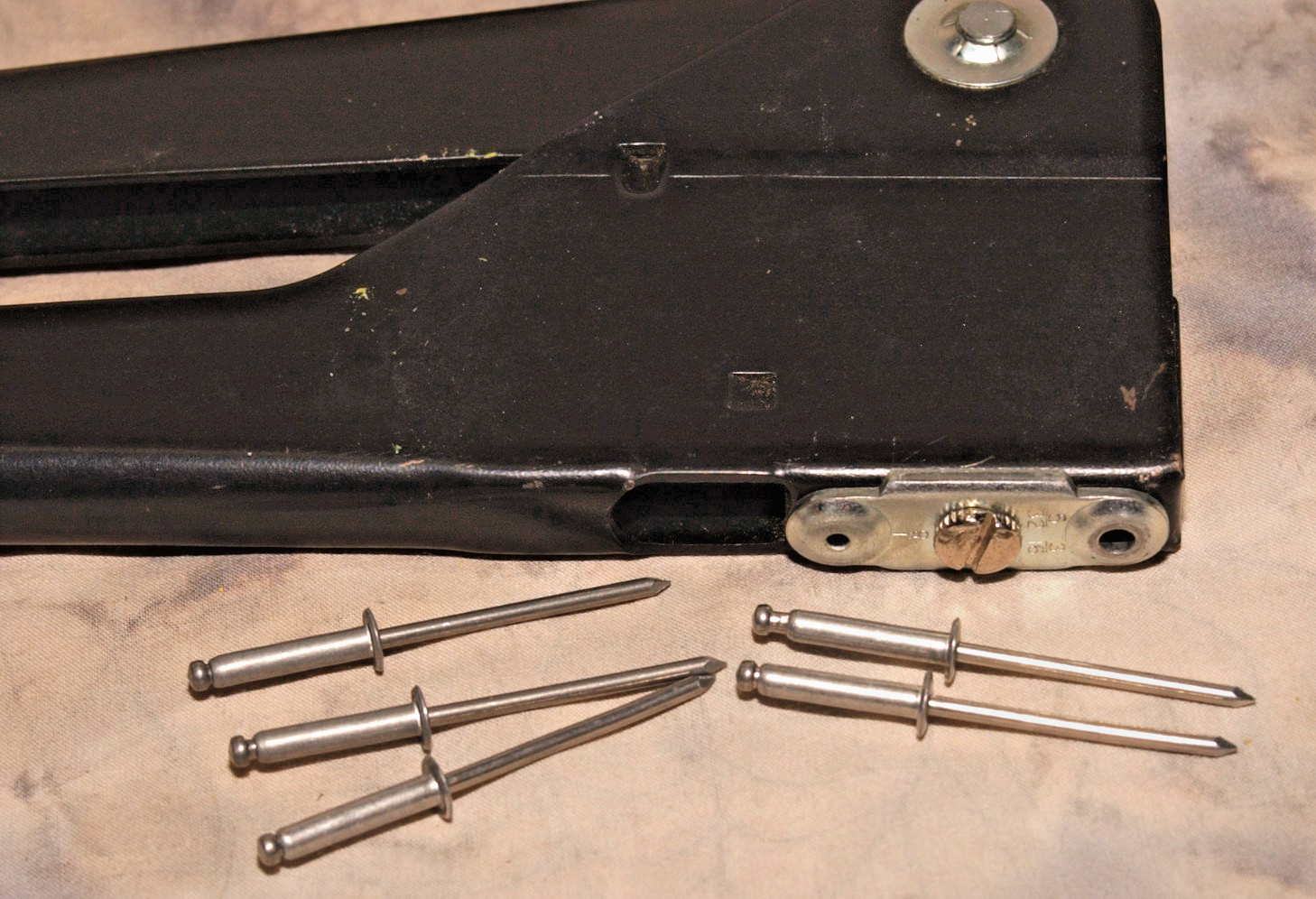 USED Arrow Rivet Tool E-Z Pull Model RL100 for 1/8" 5/32" 3/16" Pop Rivets