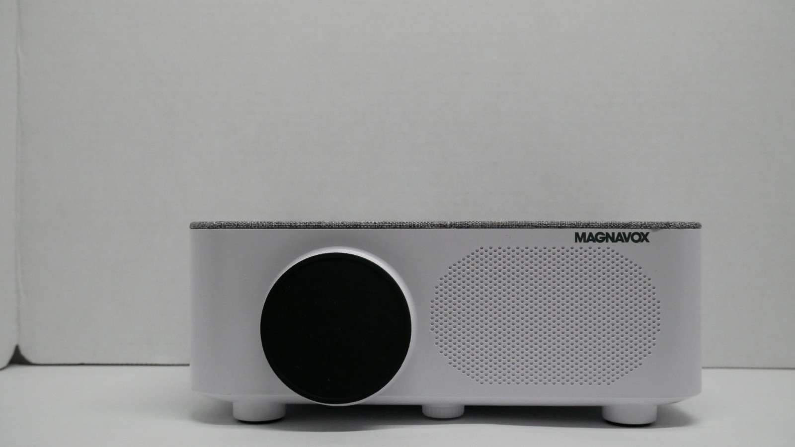Projector magavox