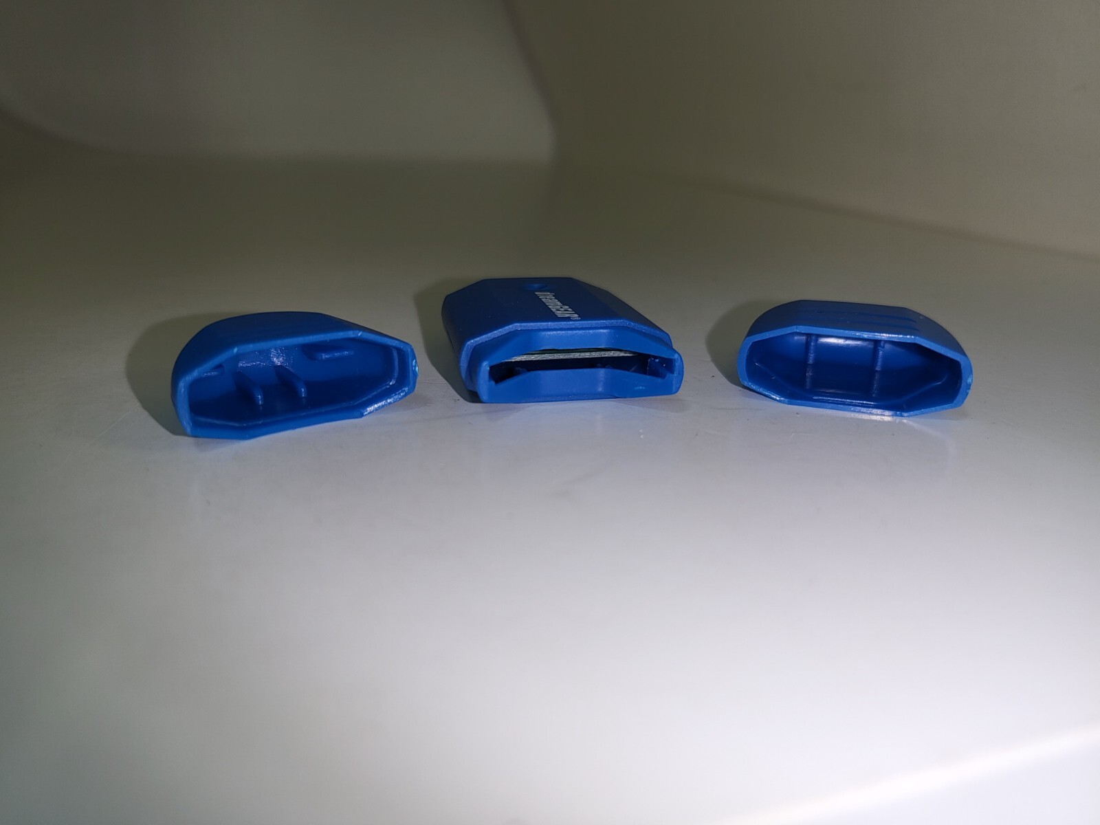 NEW BLUE USB SD MEMORY CARD READER MADE BY DREAM GEAR (NO SD CARD )#E16