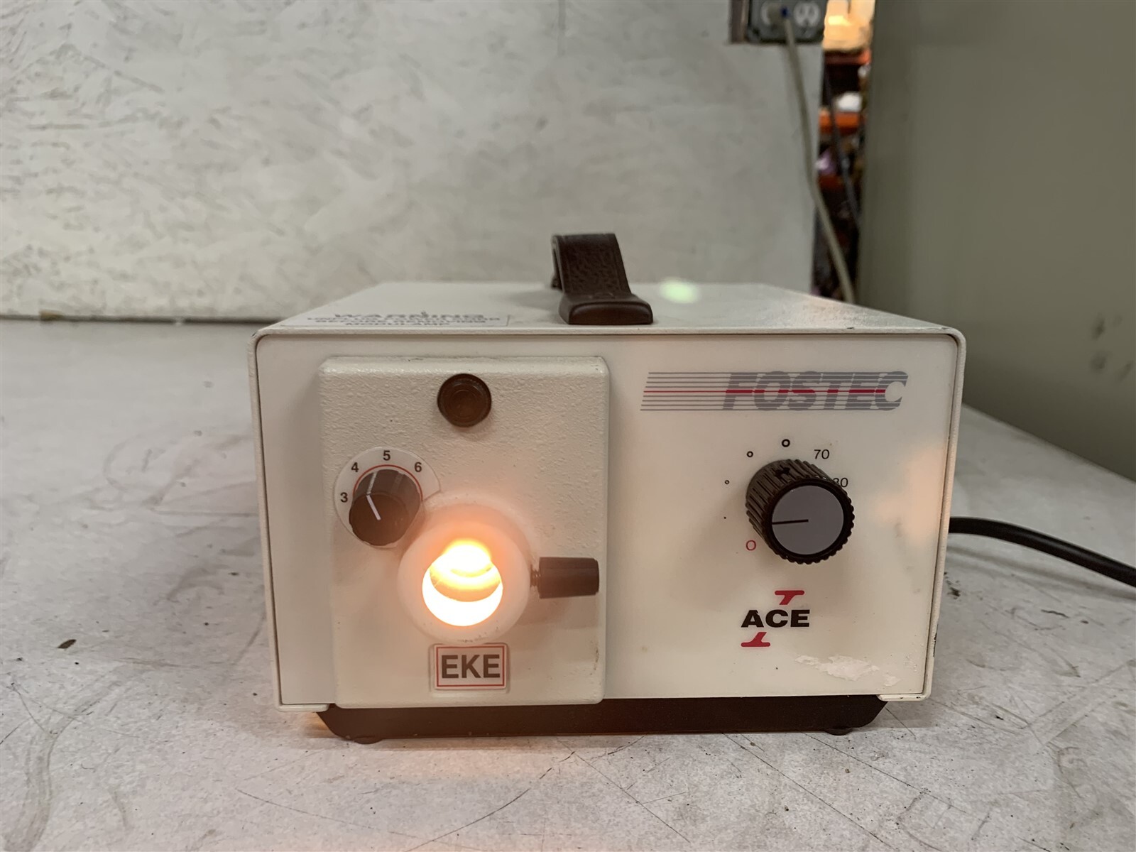 FOSTEC ACE EKE LIGHT SOURCE
