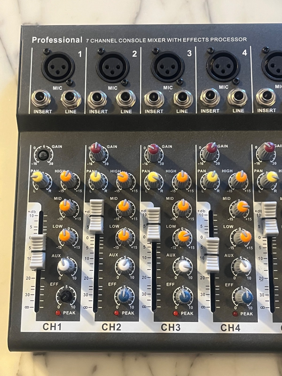 Yaeccc Professional 7 Channel Console Mixer (Effects Processor) Tested Works
