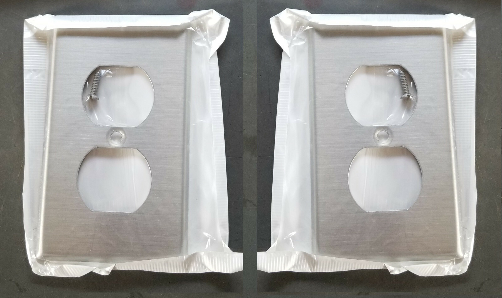 4 Leviton ALUMINUM Standard 1Gang Outlet Cover Duplex Receptacle Wallplate 83003